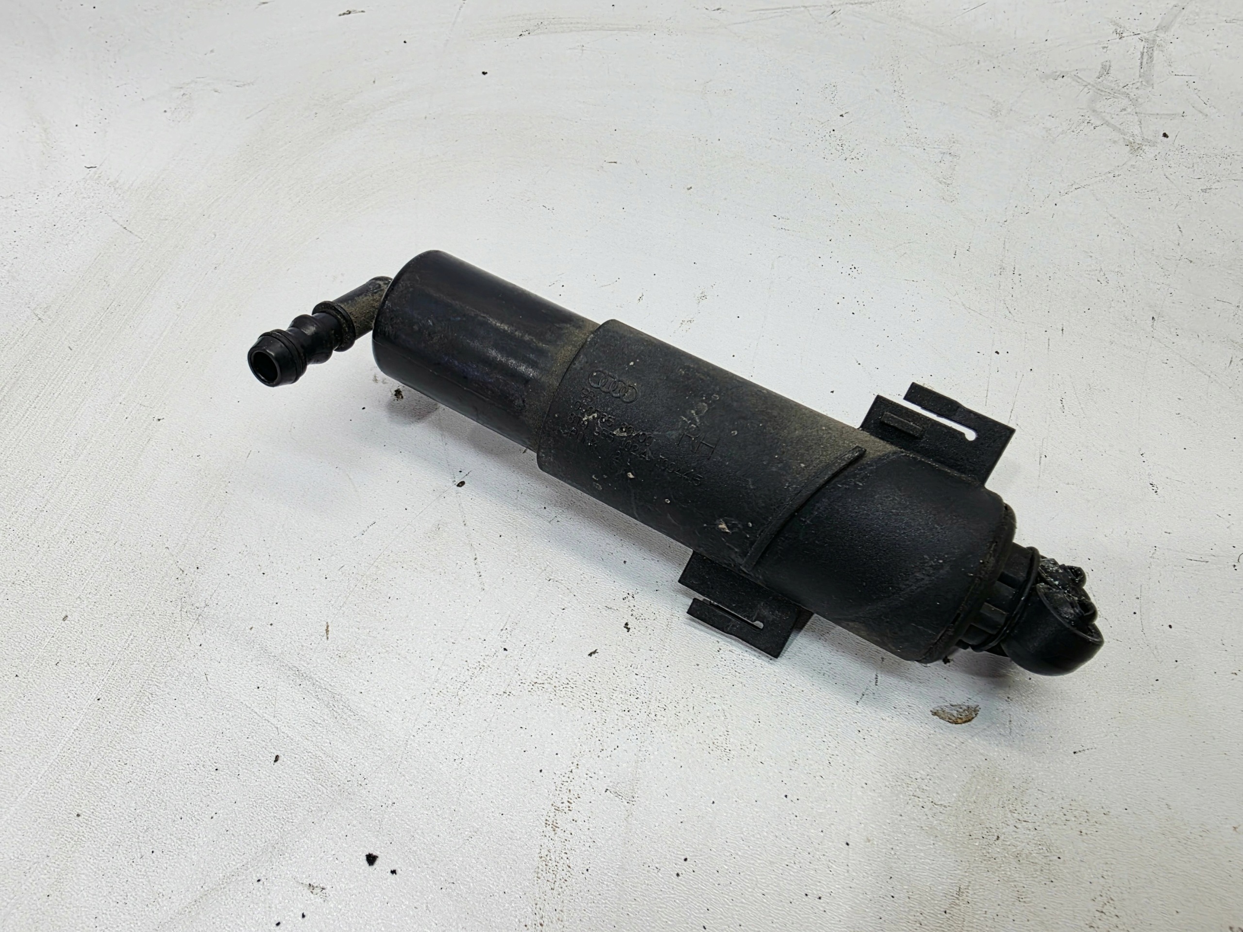 washer REFLEKTORA right AUDI A5 8T 8T0955102A