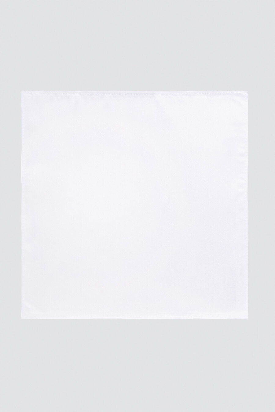 Biała poszetka z mikrofibry Materiał dominujący mikrofibra (mikrofaza)