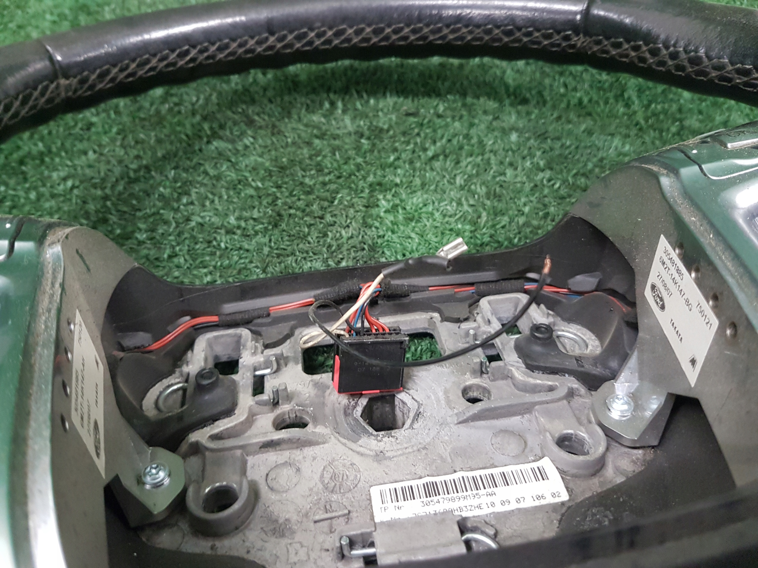 lenkrad FORD S-MAX 305479899M95-AA 305418299D52