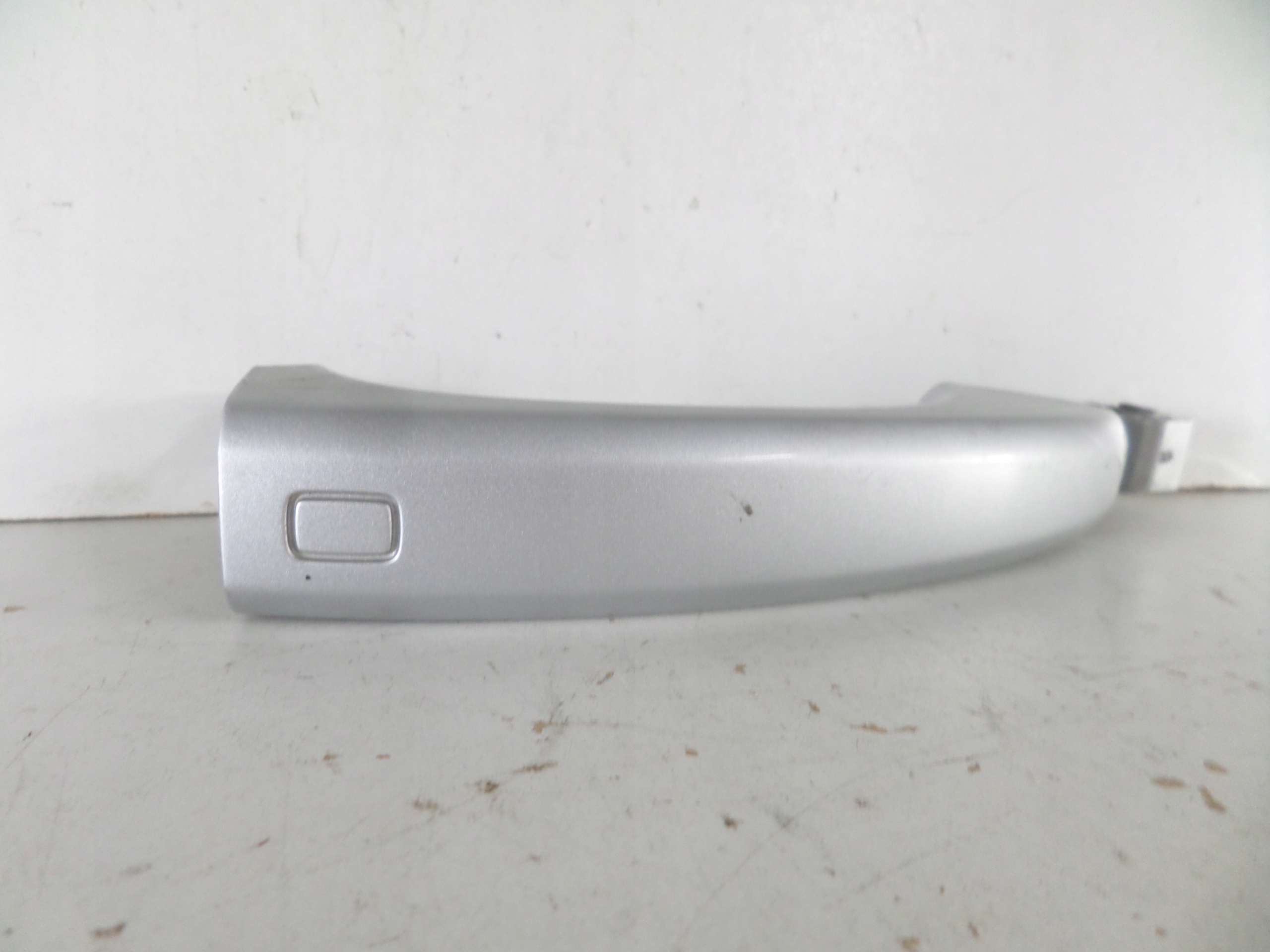 handle door front left AUDI A5 07- Q5 8R 09