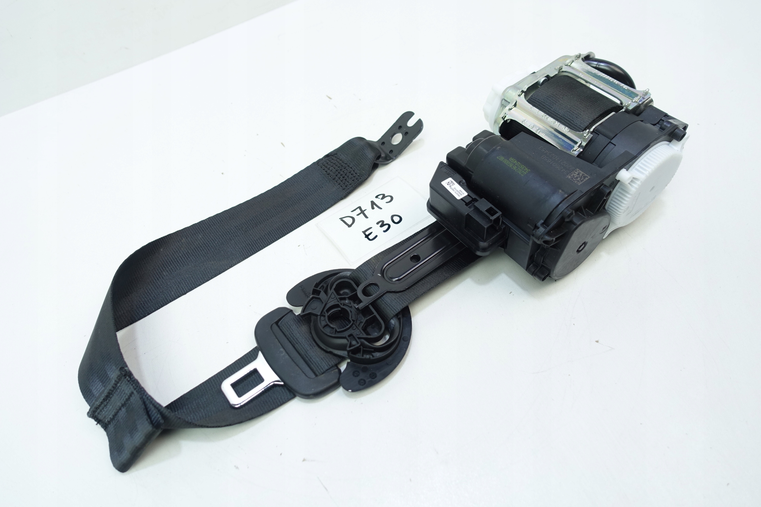 Gurten Sicherheits links vorne AUDI A3 8Y 20
