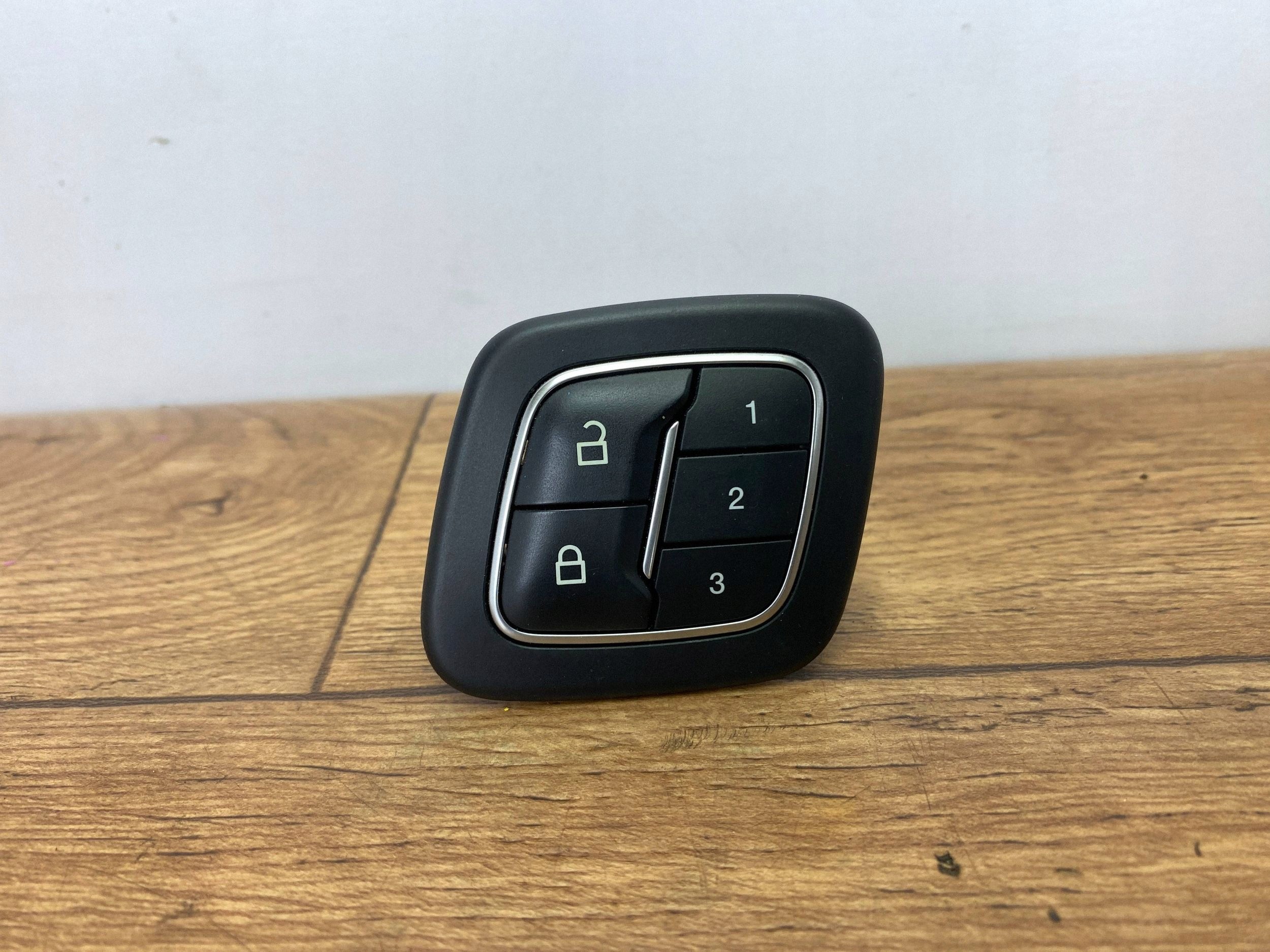 button pamieci seat Ford Escape IV Kuga MK3 2020+