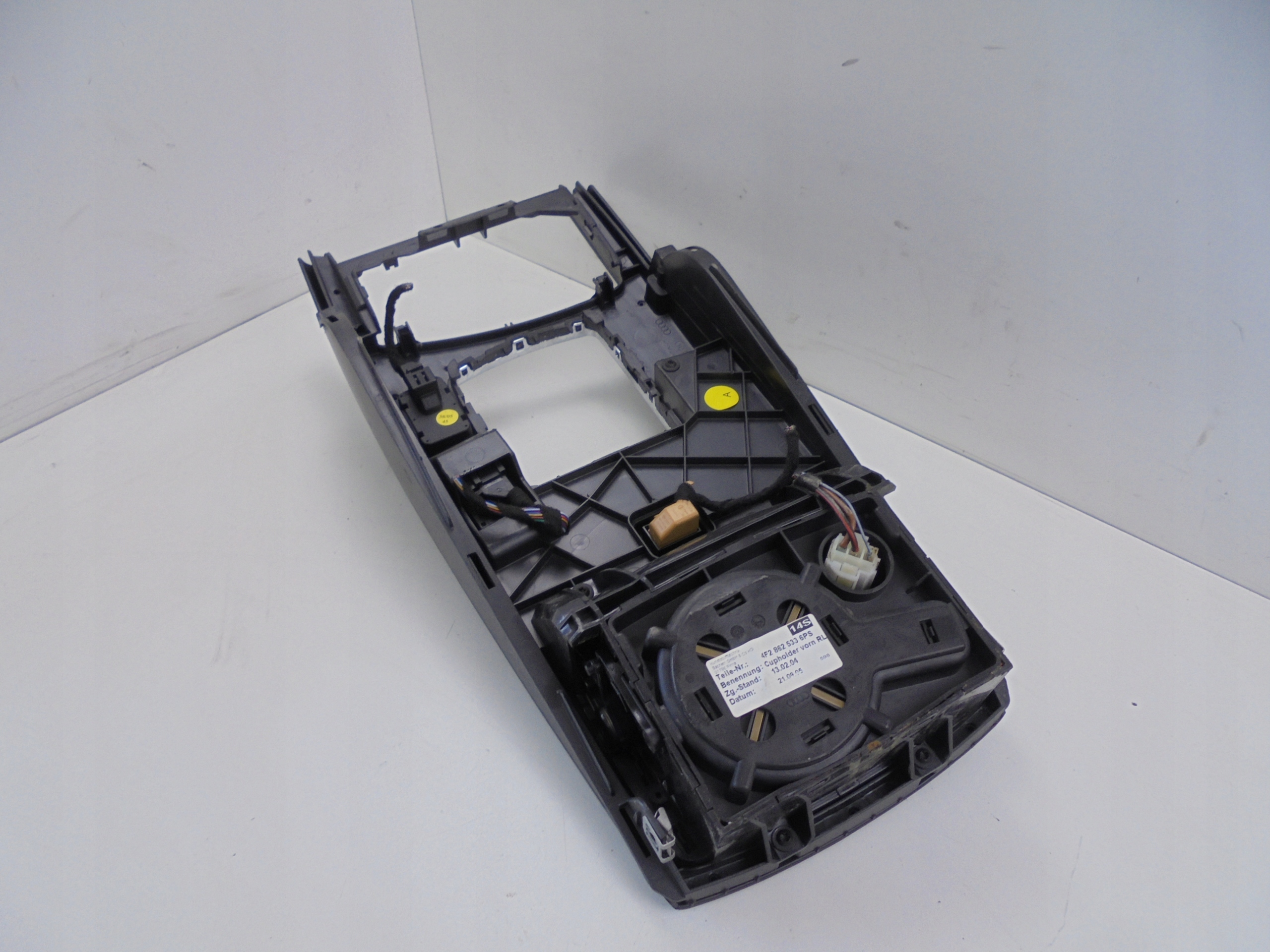 PANEL TUNEL ŚRODKOWY AUDI A6 C6 Typ samochodu Samochody osobowe