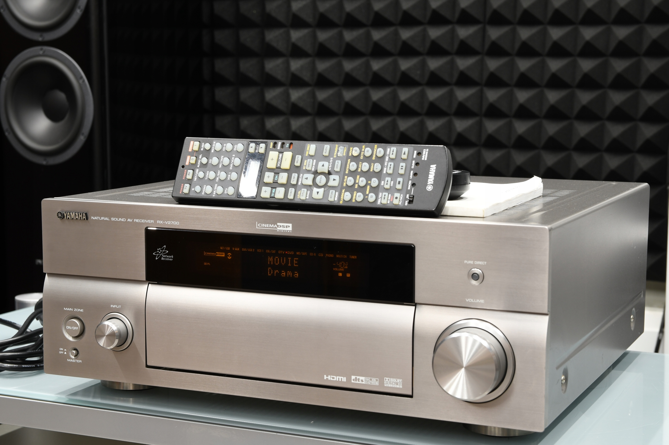 Amplituner wzmacniacz do kina domowego 5.1 stereo Yamaha RX-V2700 + pilot