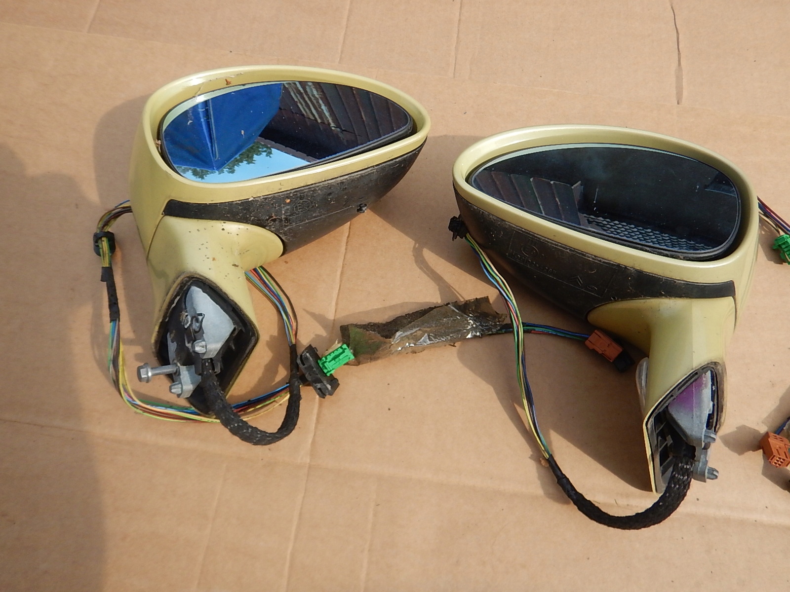 Citroen C4 04-10 mirror left 9 pin vertical kbc