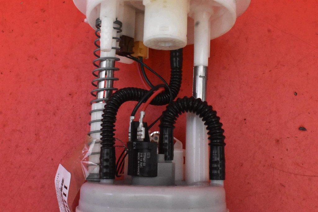 pump feed pump 17040-3VU0A NISSAN NOTE 2 II E12 1.2 VVT 80 KM 12-16