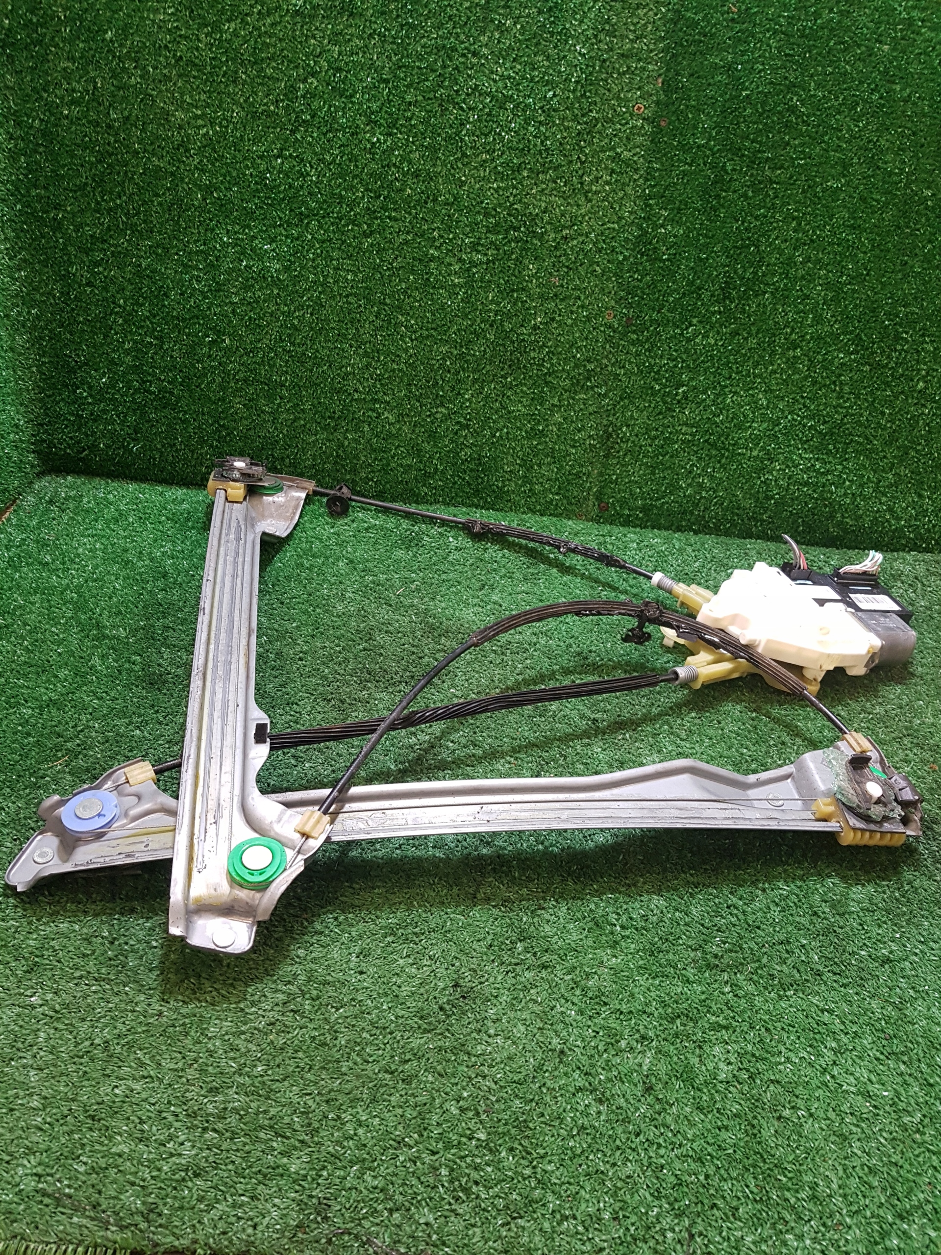 ELE mechanism windows right front RENAULT LAGUNA 3 0130822331 807000002R