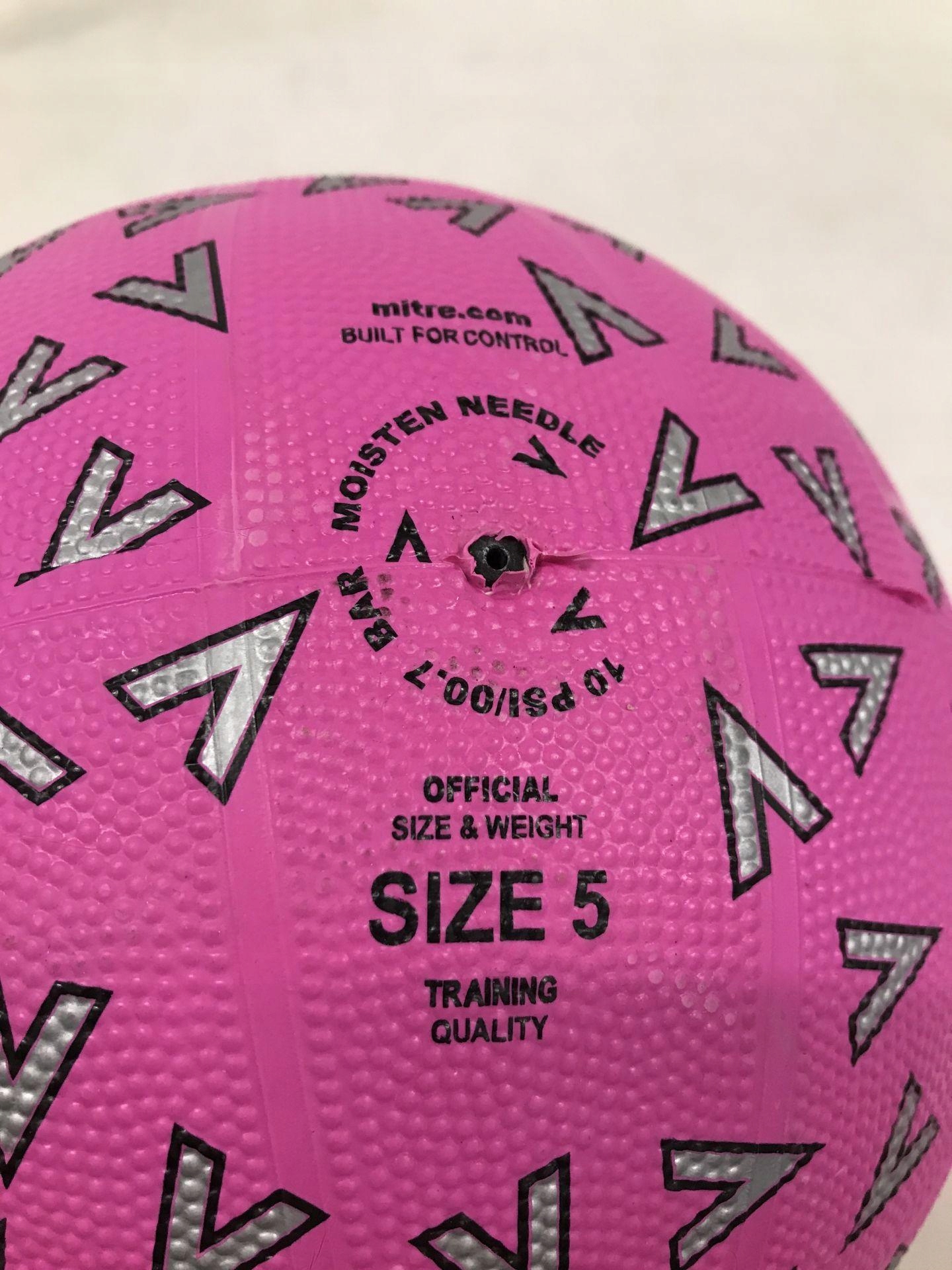 PIŁKA DO KOSZYKÓWKI NETBALL MITRE OASIS ROZMIAR 5 Kod producenta 5BB1255A73