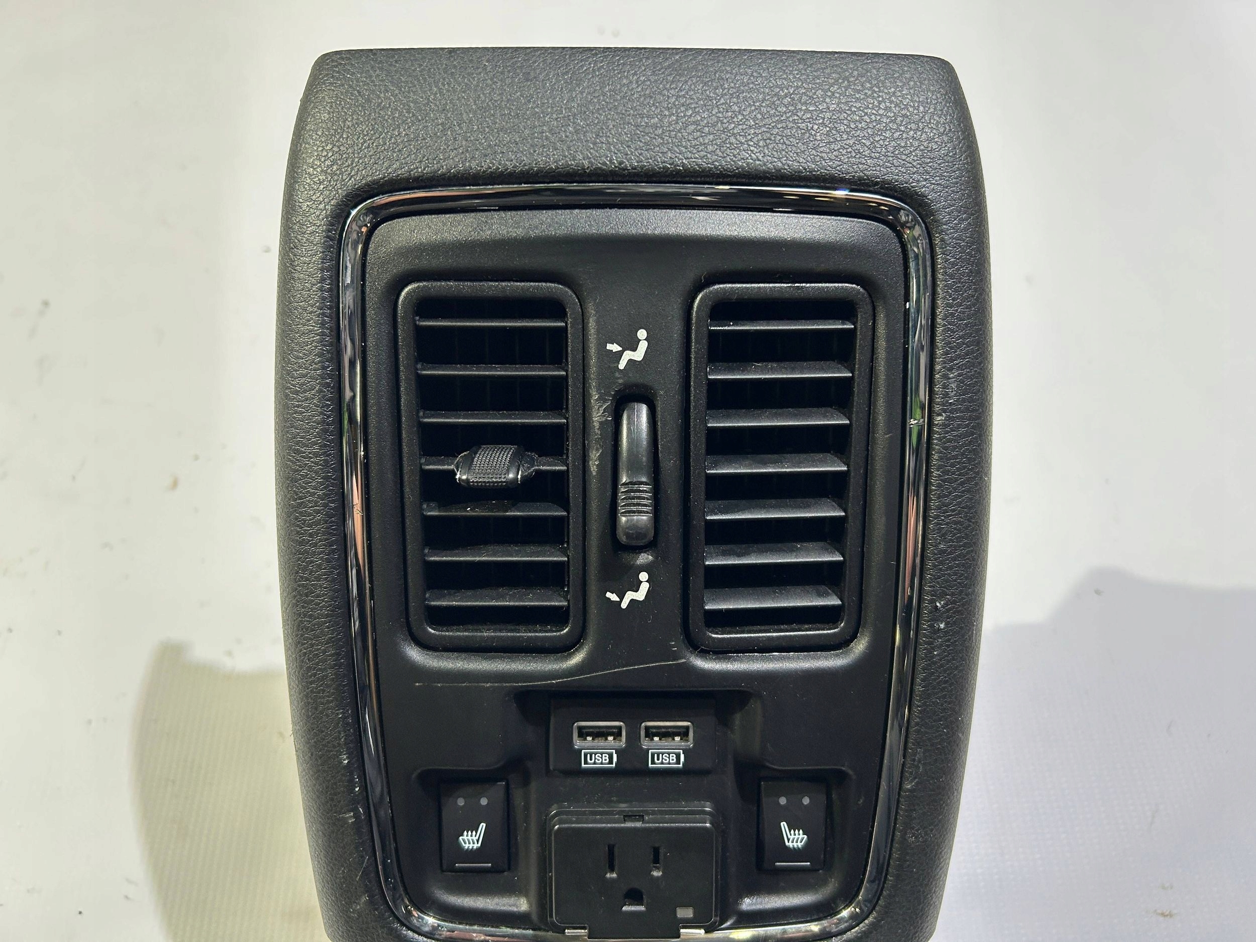 Tunel Közepes dekor panel tunelu rács Dodge Durango 2014