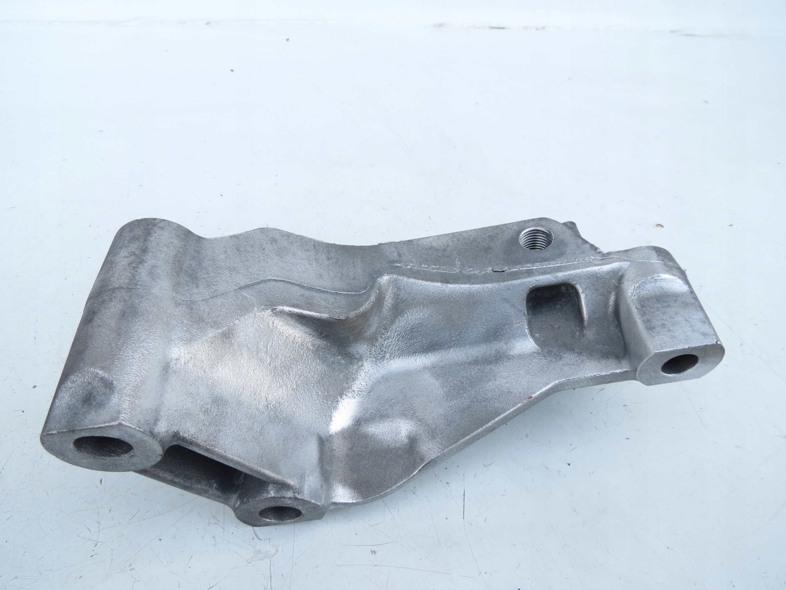 console holder bracket of the engine 11232JD00A NISSAN QASHQAI 1.6 B