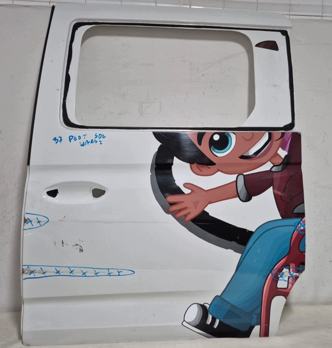 VW CADDY 2K7 LONG 20- door side sliding left