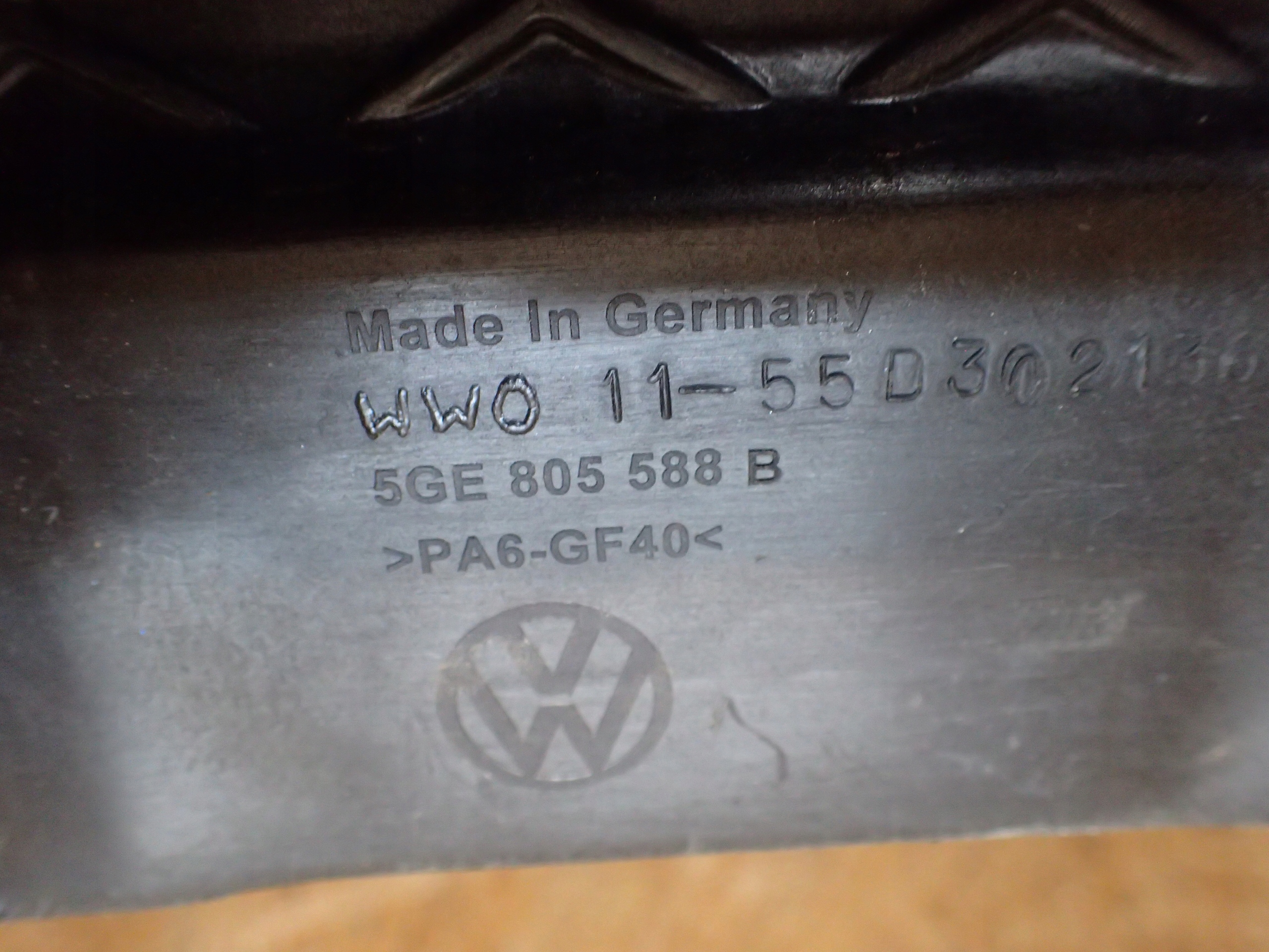 Schlossträger VW E GOLF E-GOLF 5GE805588B