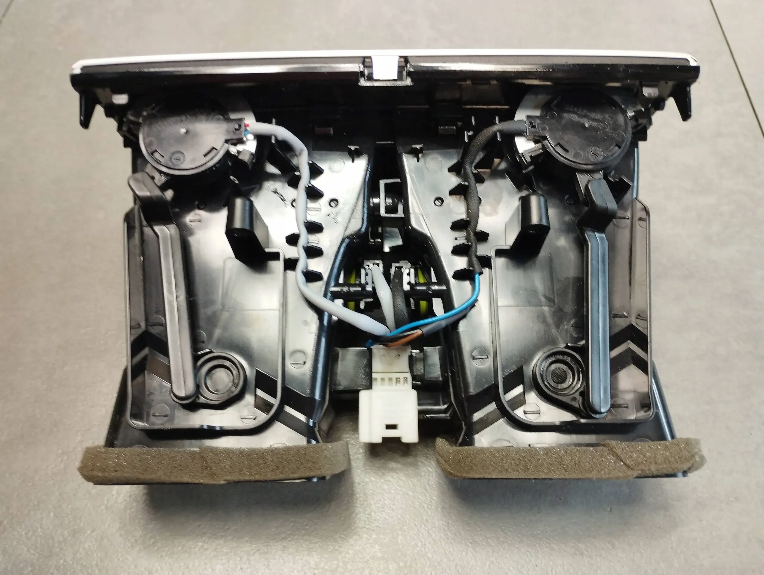 BMW 7 G11 grid blower fan CENTRALNY 930174508