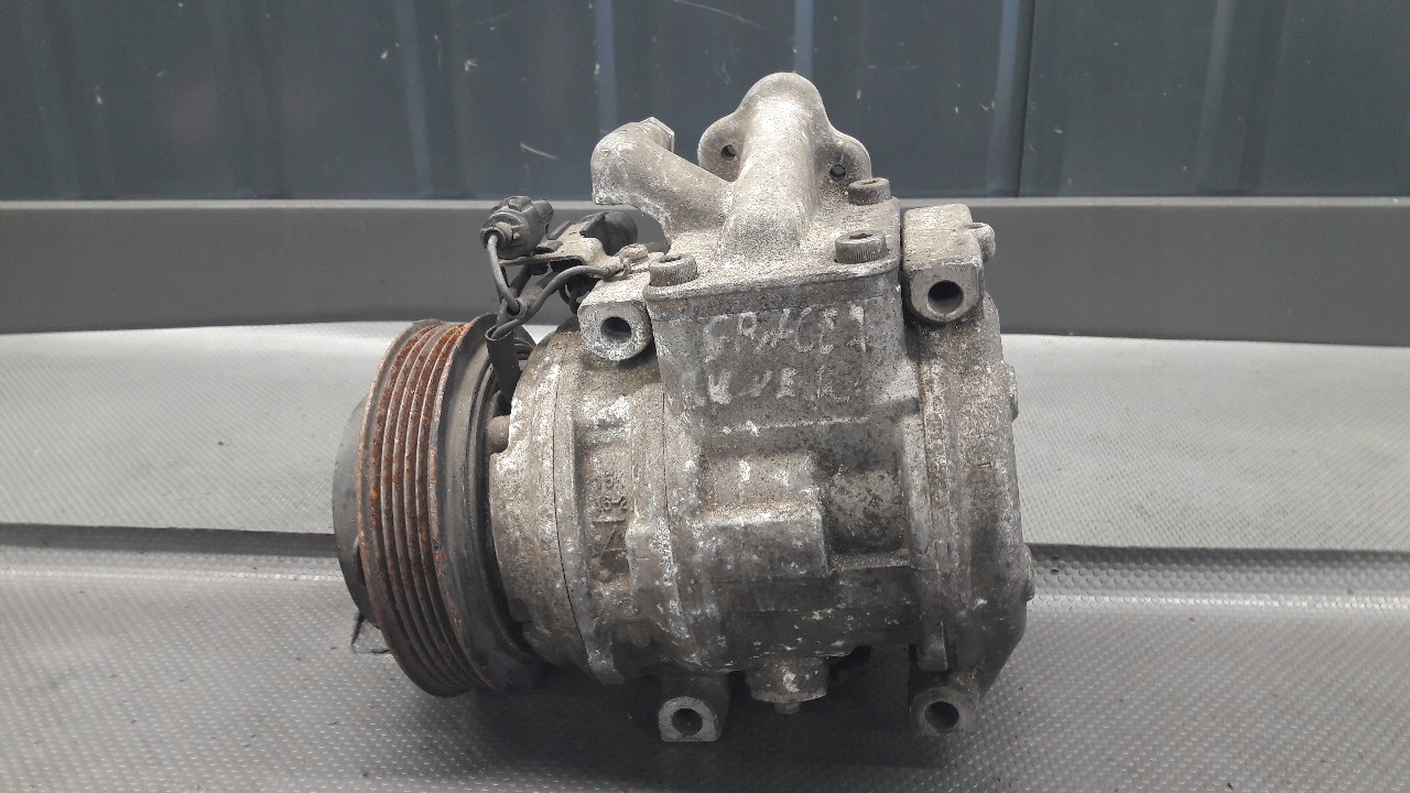 447300-1700 mitsubishi SPACE WAGON 98-0
