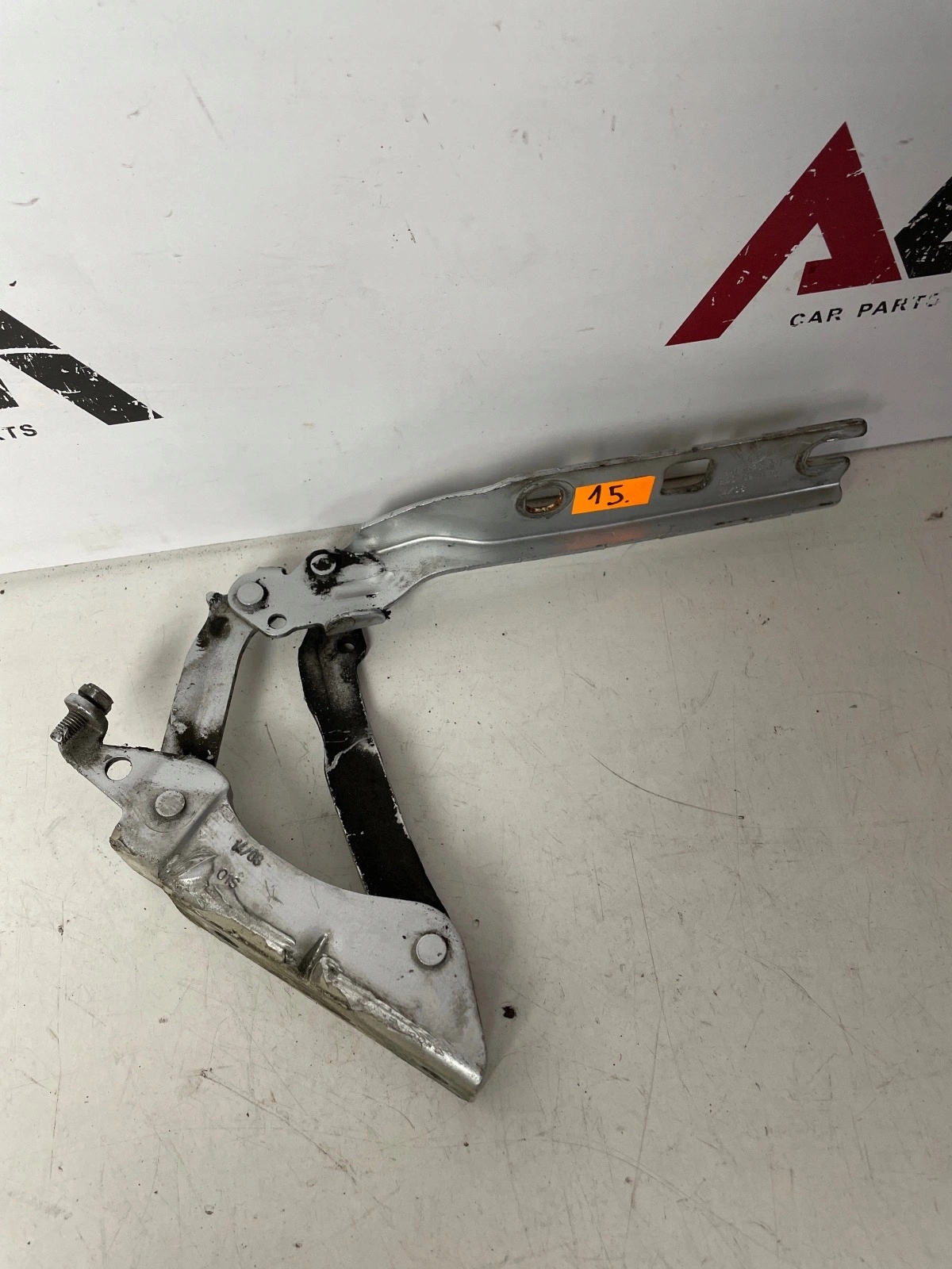 hinge bonnets front front left Volkswagen Golf VI