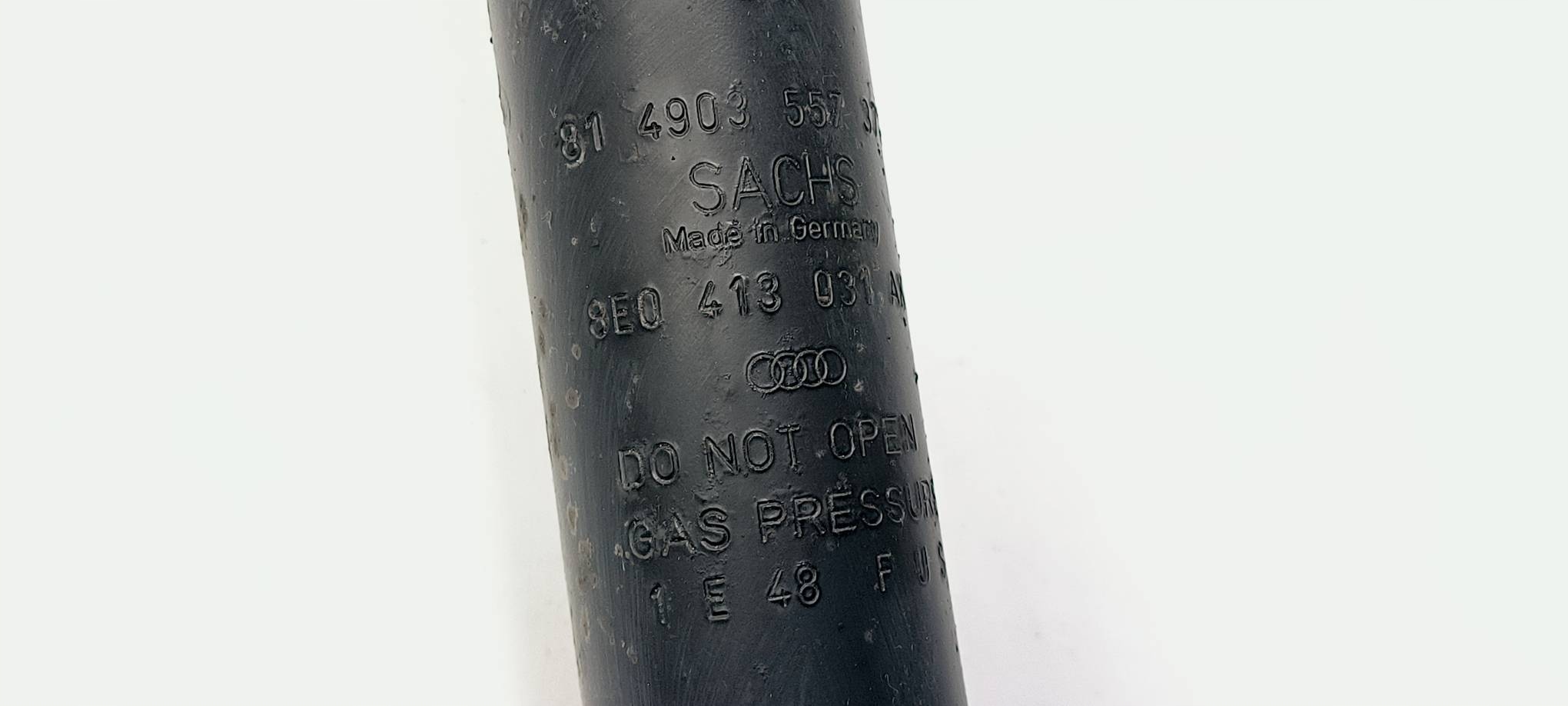 tlumič levý předek 8E0413031AK AUDI A4 B6