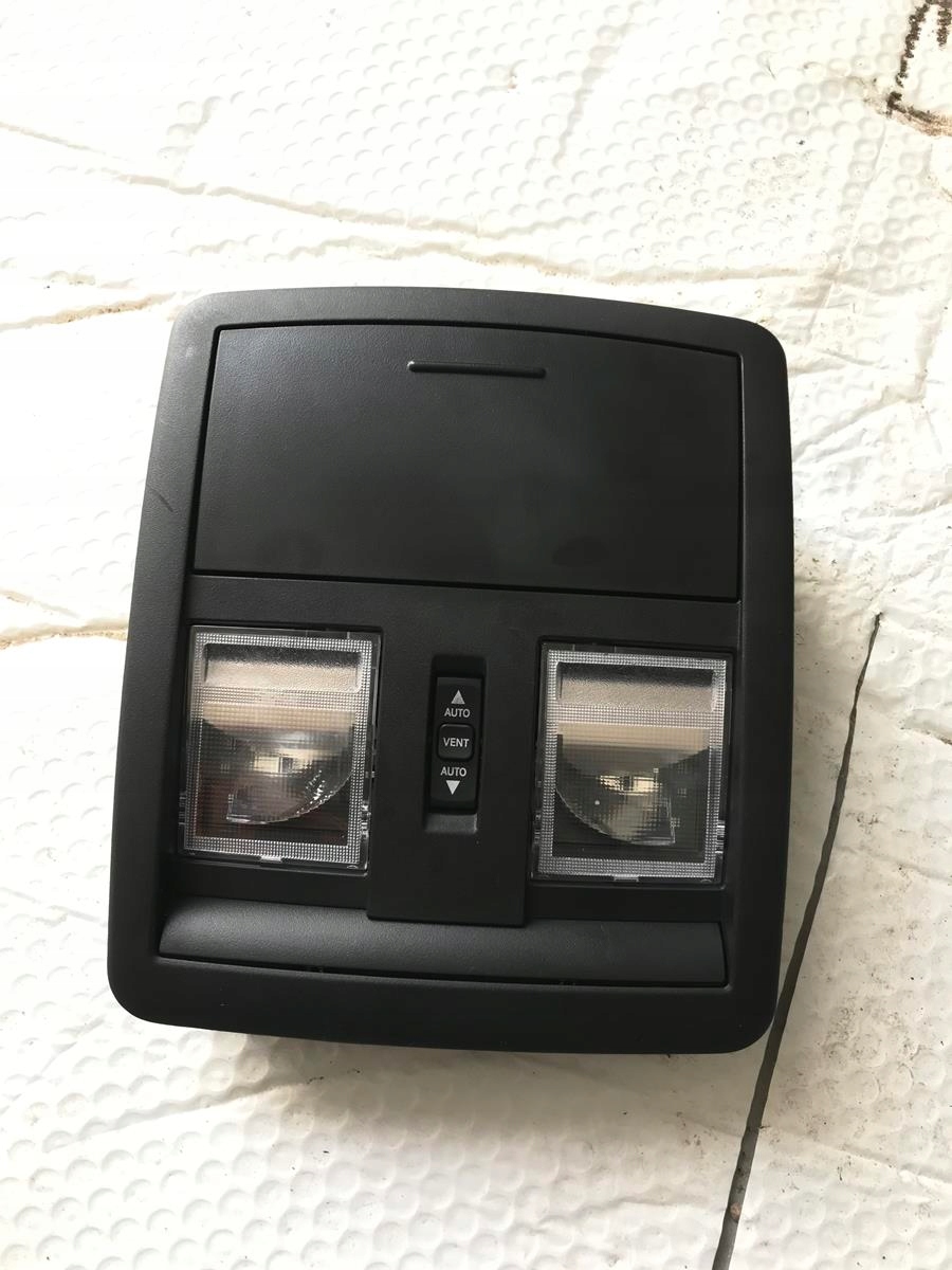 P68228488AC - DODGE CHALLENGER 2015-ВНУТРЕННИЙ СВЕТ