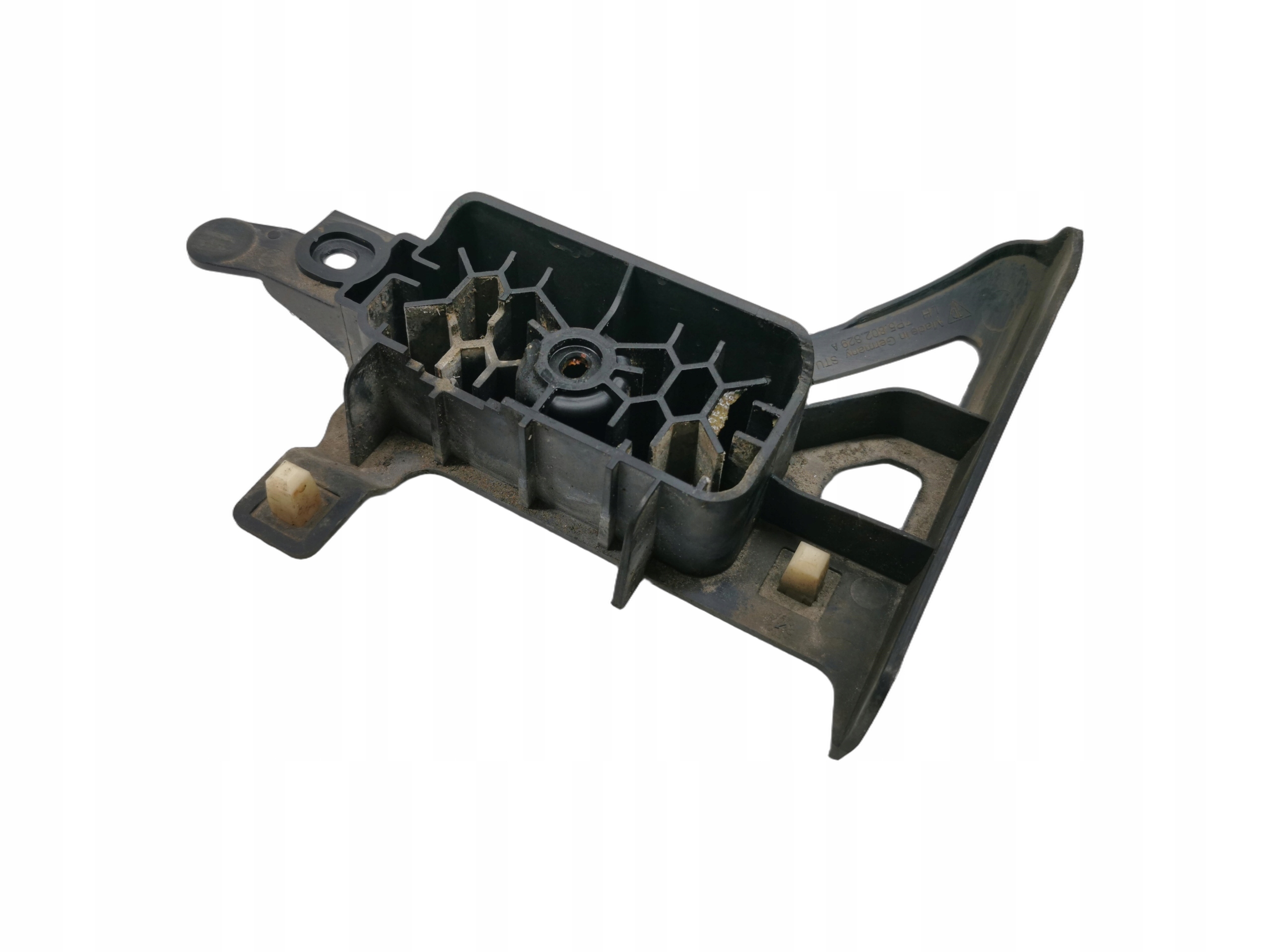 bracket holder below gear lever left PORSCHE CAYENNE II 7P5802829A