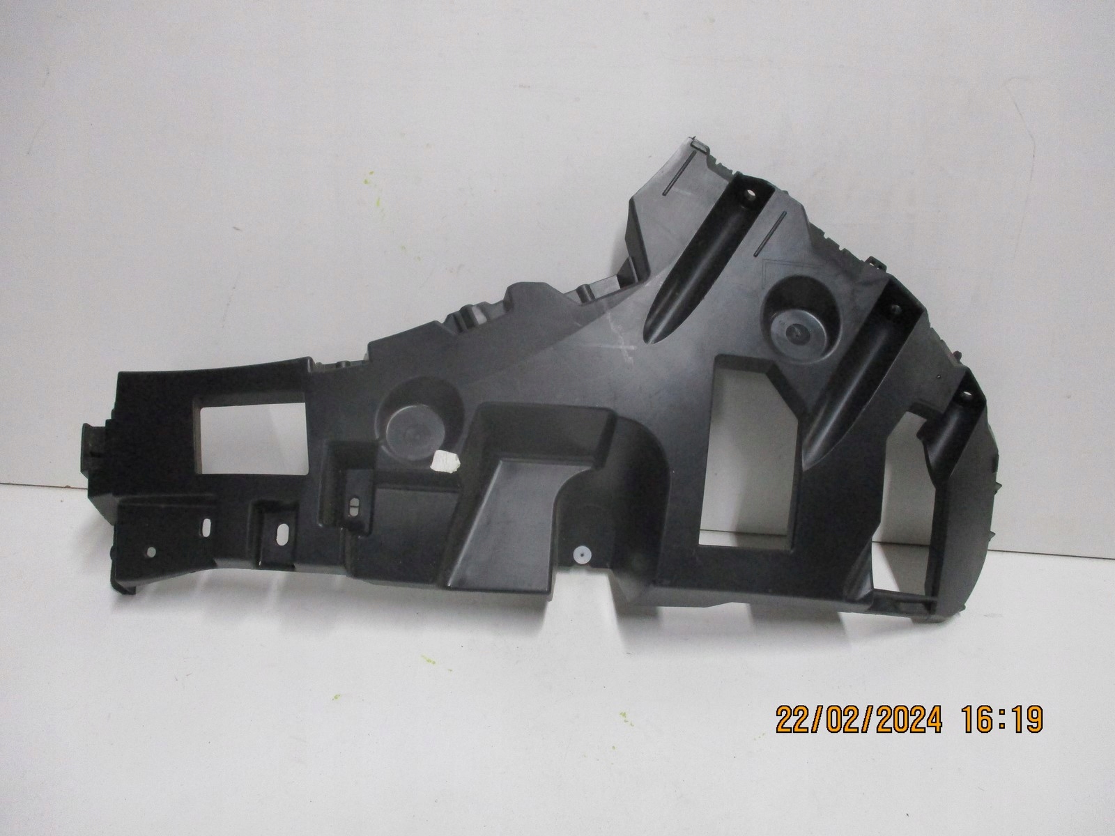 bumper bracket PEUGEOT 308 III T10 9835306880 new