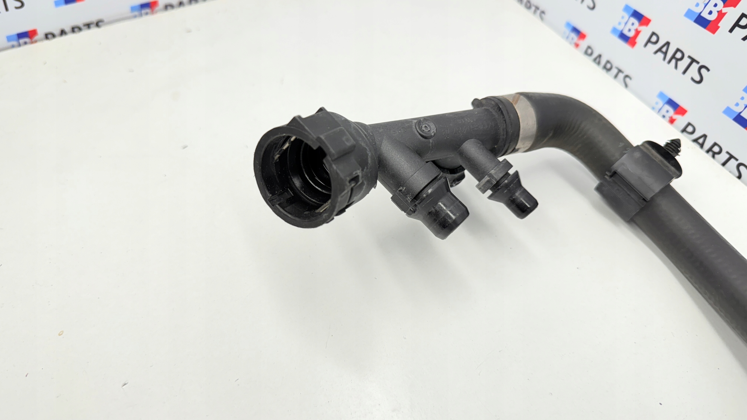 BMW G01 G02 X3 X4 prijenos crijevo vode 20D 25D 18D 8577065