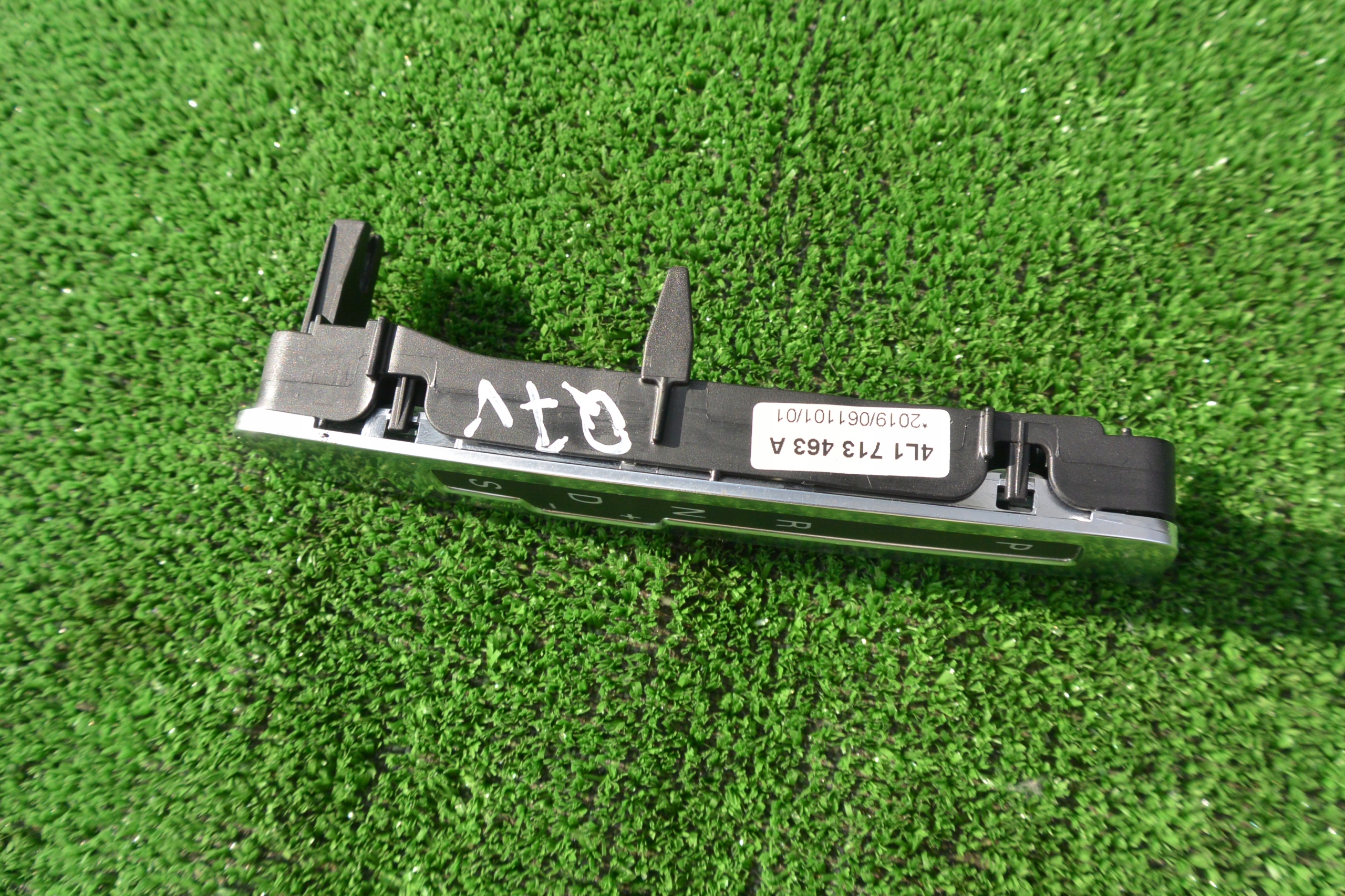 PANEL display changes of the gear AUDI Q7 4L EU