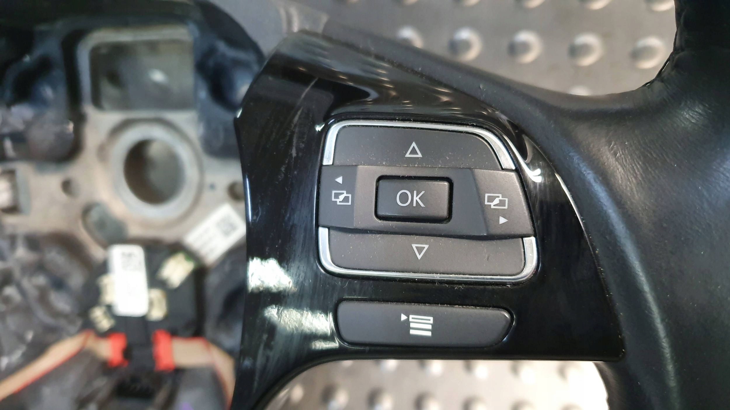 lenkrad Leder MULTIFUNKCJA VW TOUAREG II 10- 7P6419091