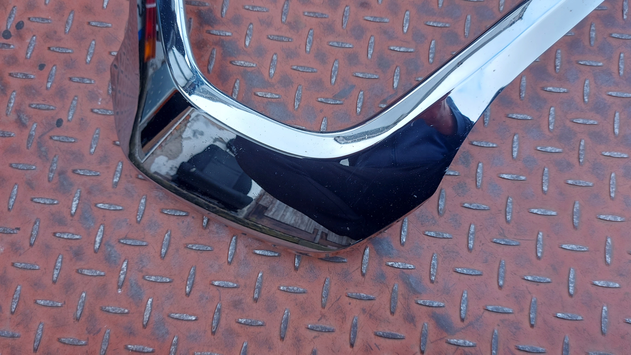Grill CHROM Grill der Stoßstange TOYOTA HILUX VIII 21