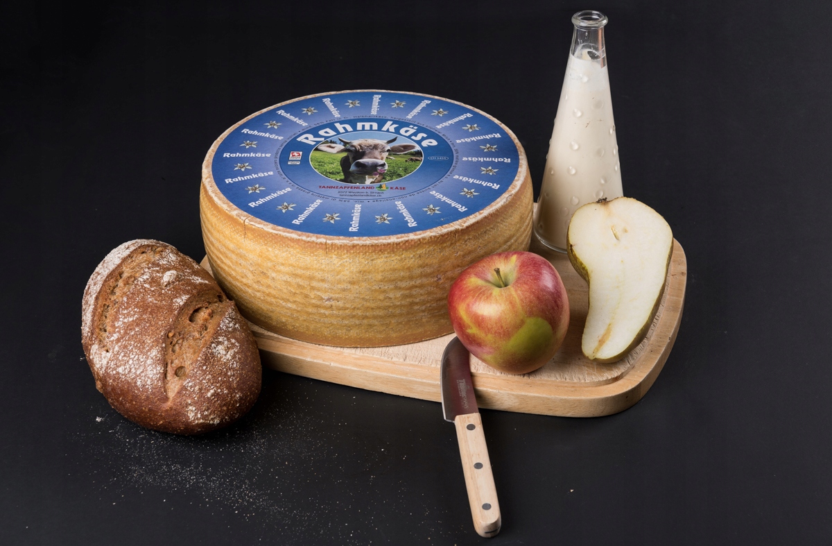 Levně Švýcarský Sýr Rahmkase 1 kg Originální