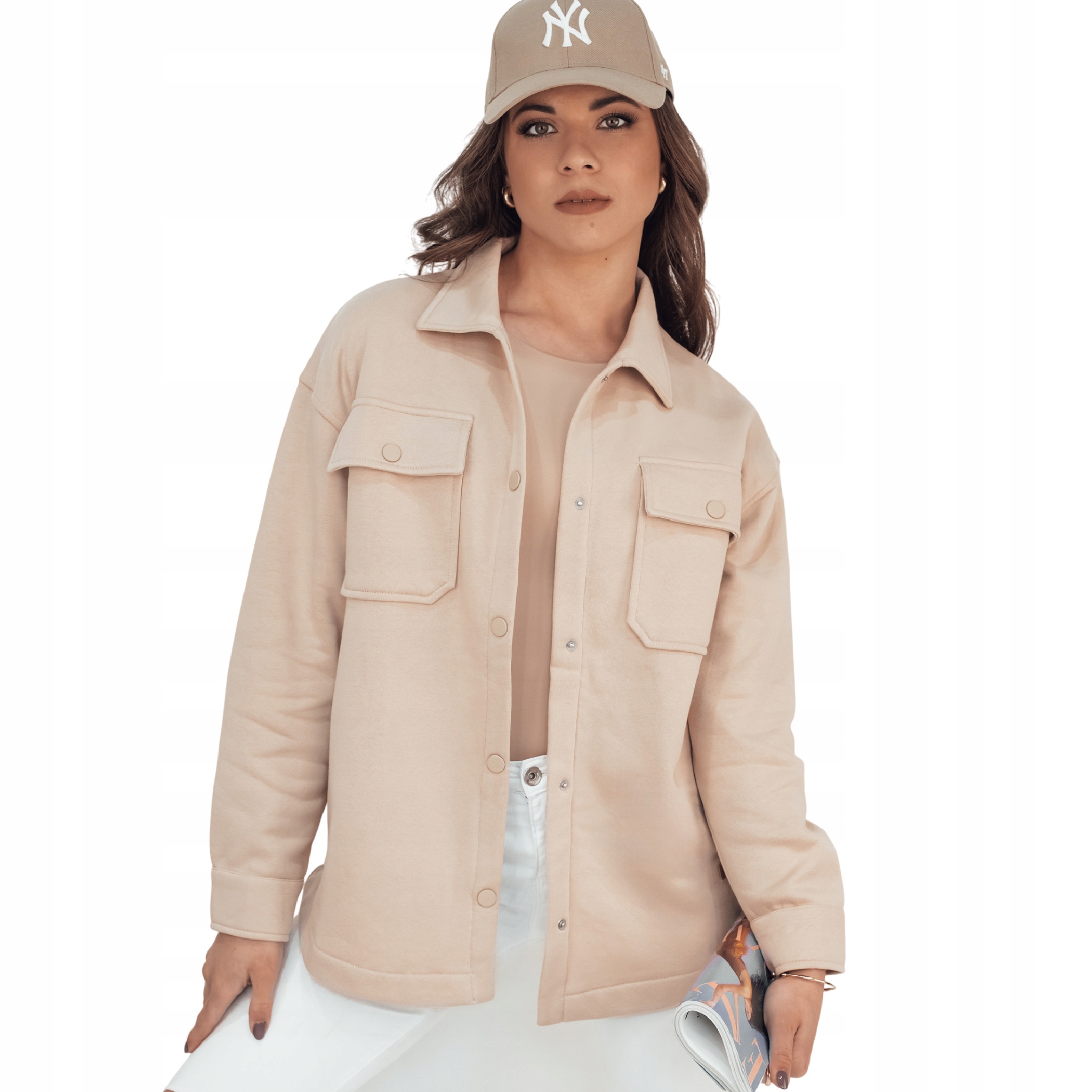 Kurtka damska zapinana na napy przejściowa z kieszeniami kremowa TY4302- M