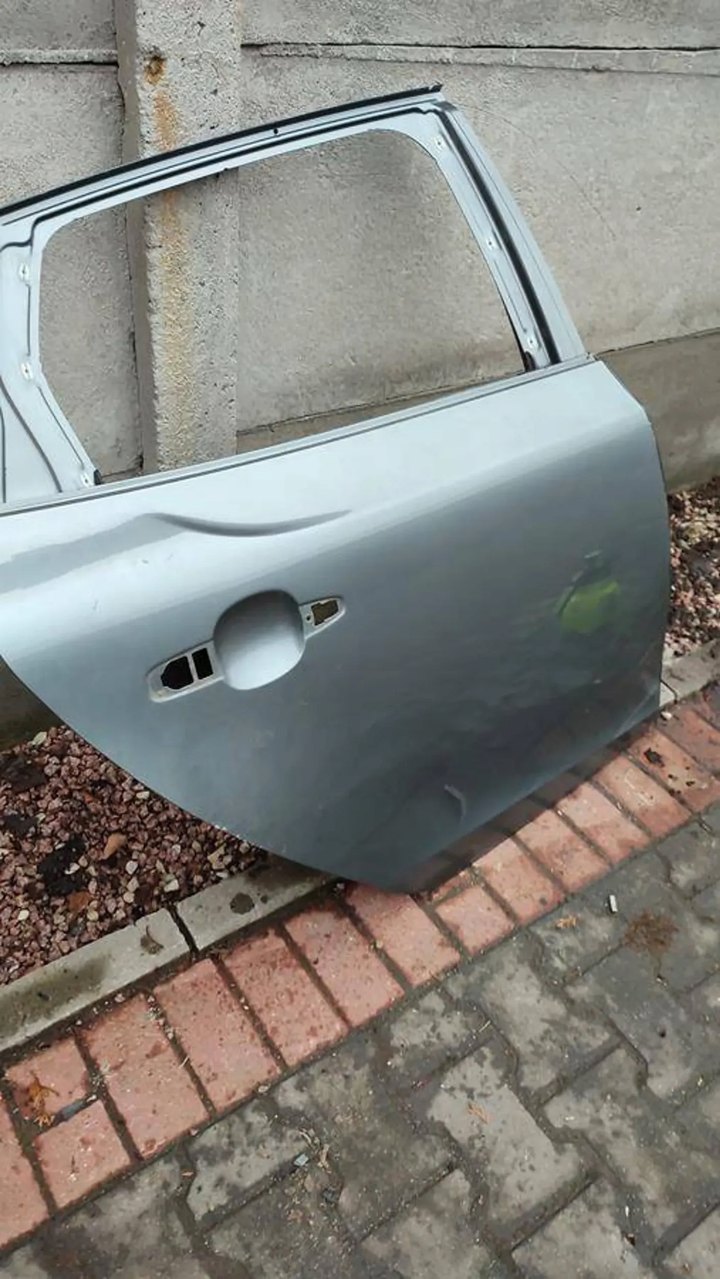 Volvo V40 2018 rear part side right door