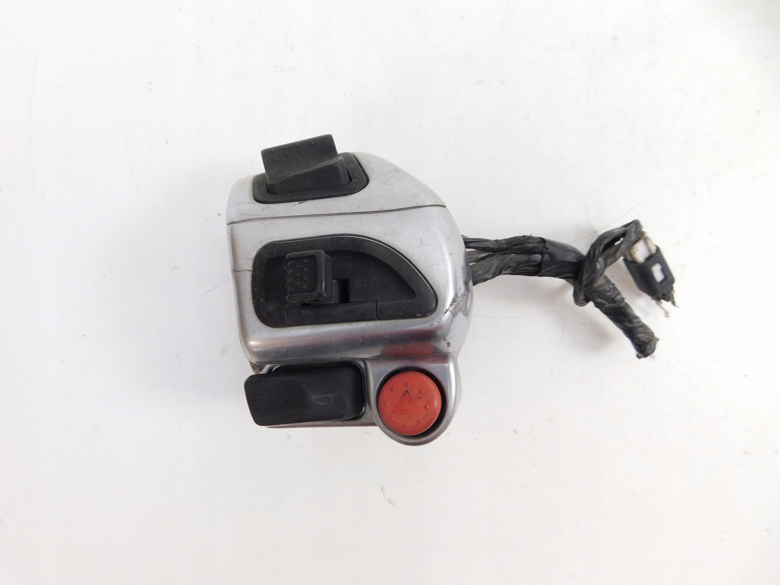 PIAGGIO MP3 125 PRZEŁĄCZNIK LEWY M1