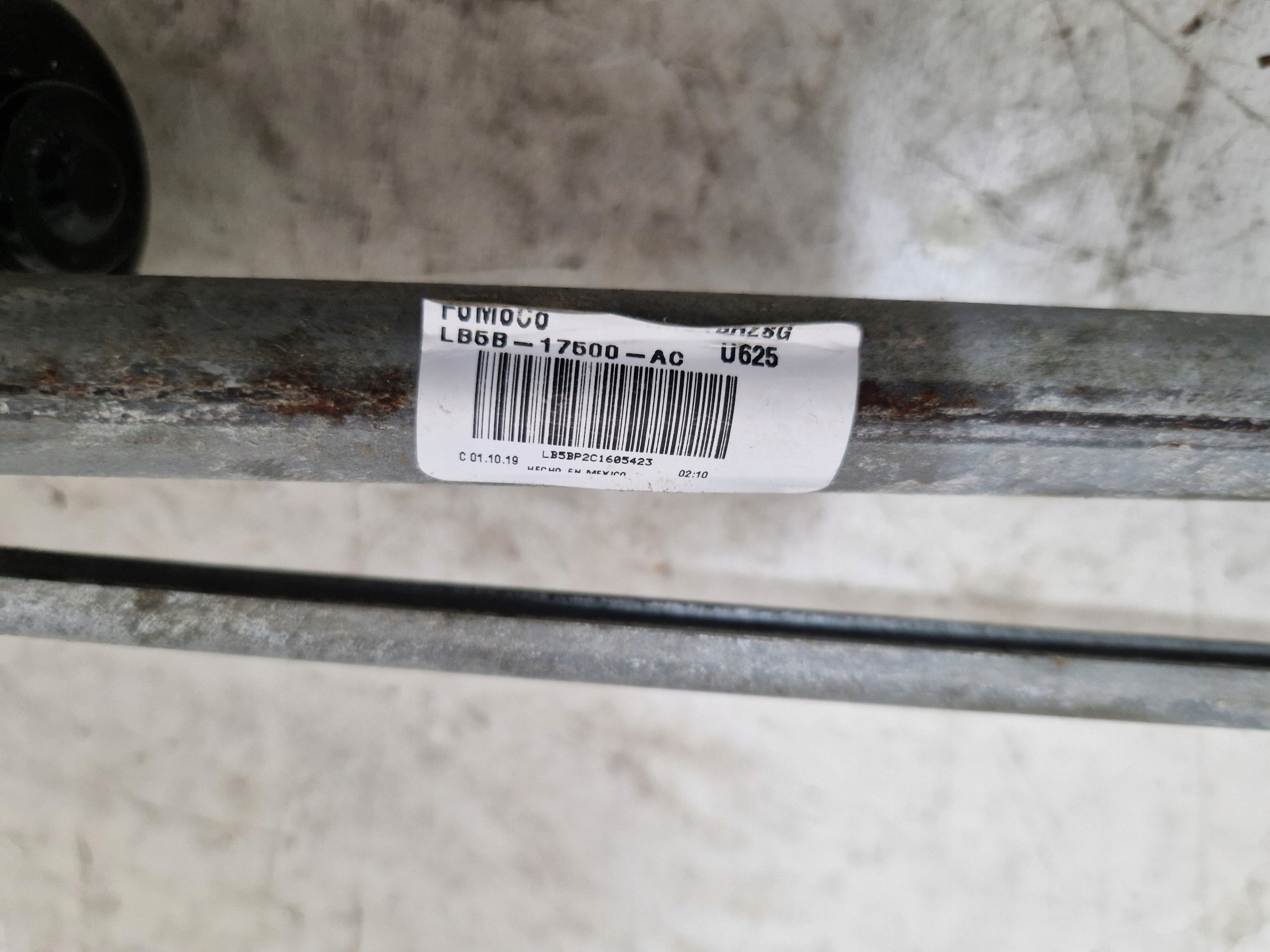 FORD EXPLORER VI MK6 2020- Wischergestänge Motor LB5B-17500-AC