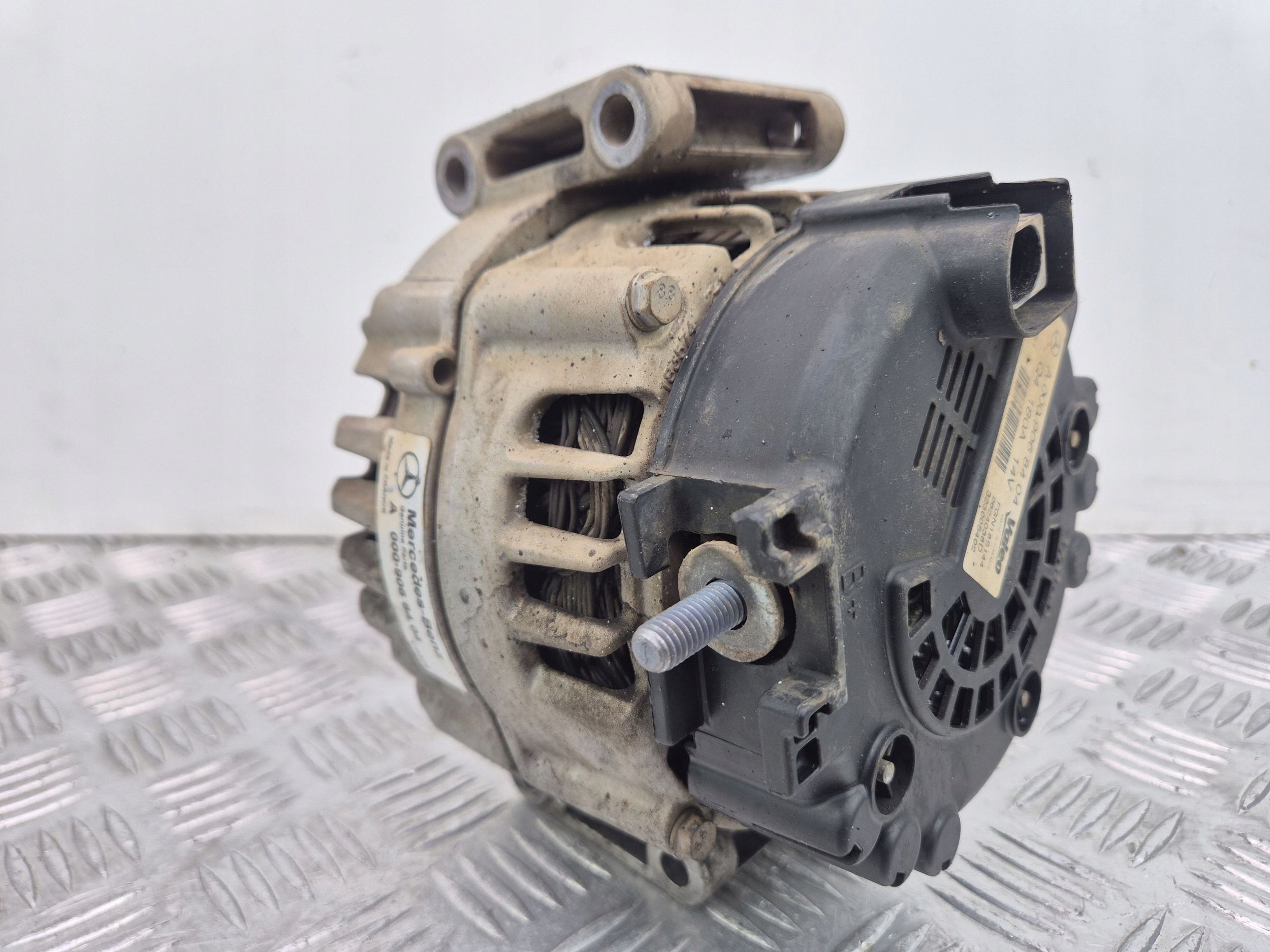 Mercedes Sprinter W907 W910 2.2d Alternator A0009068404 OM651