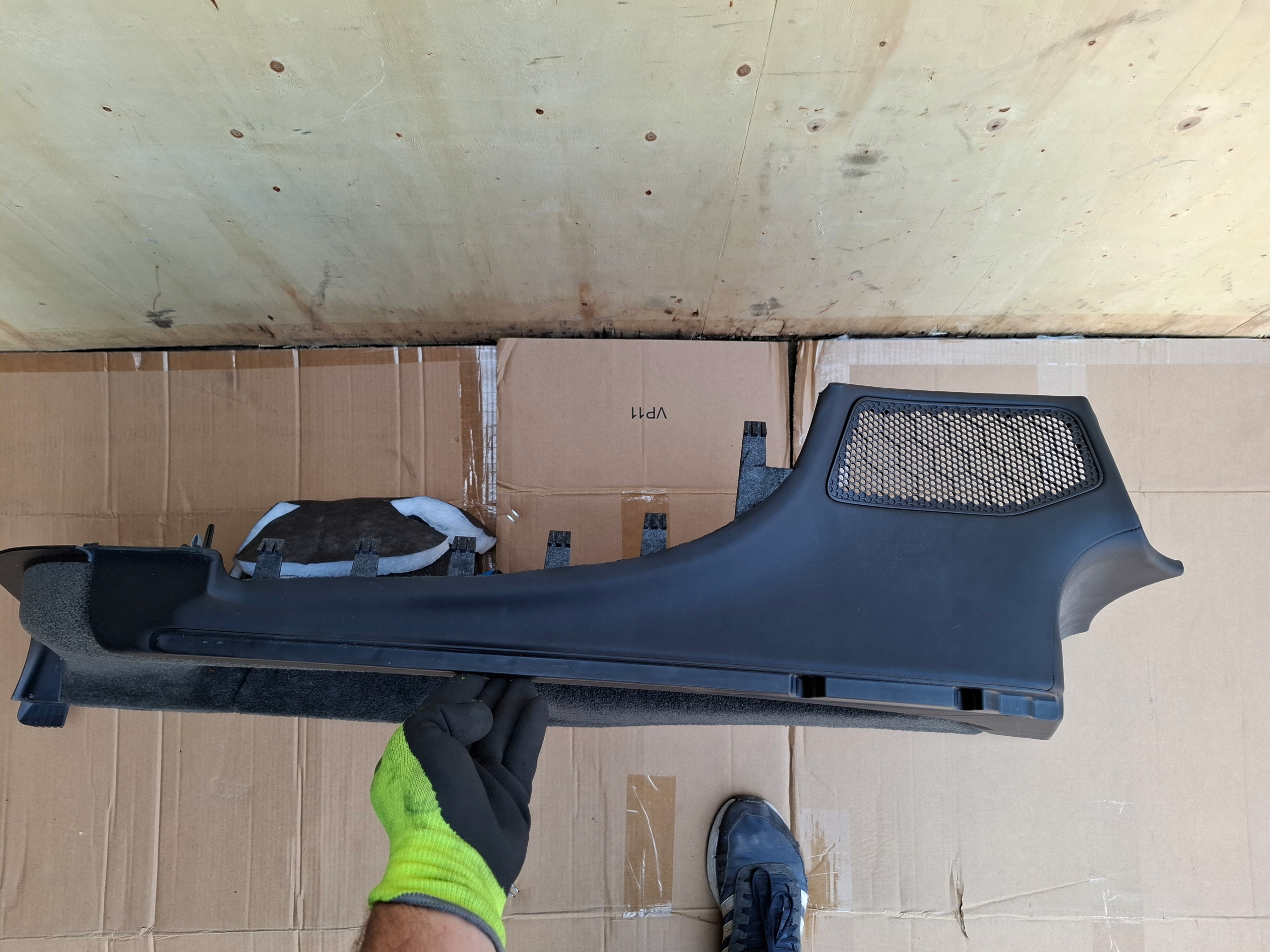boot upholstery left BENTLEY BENTAYGA 17r