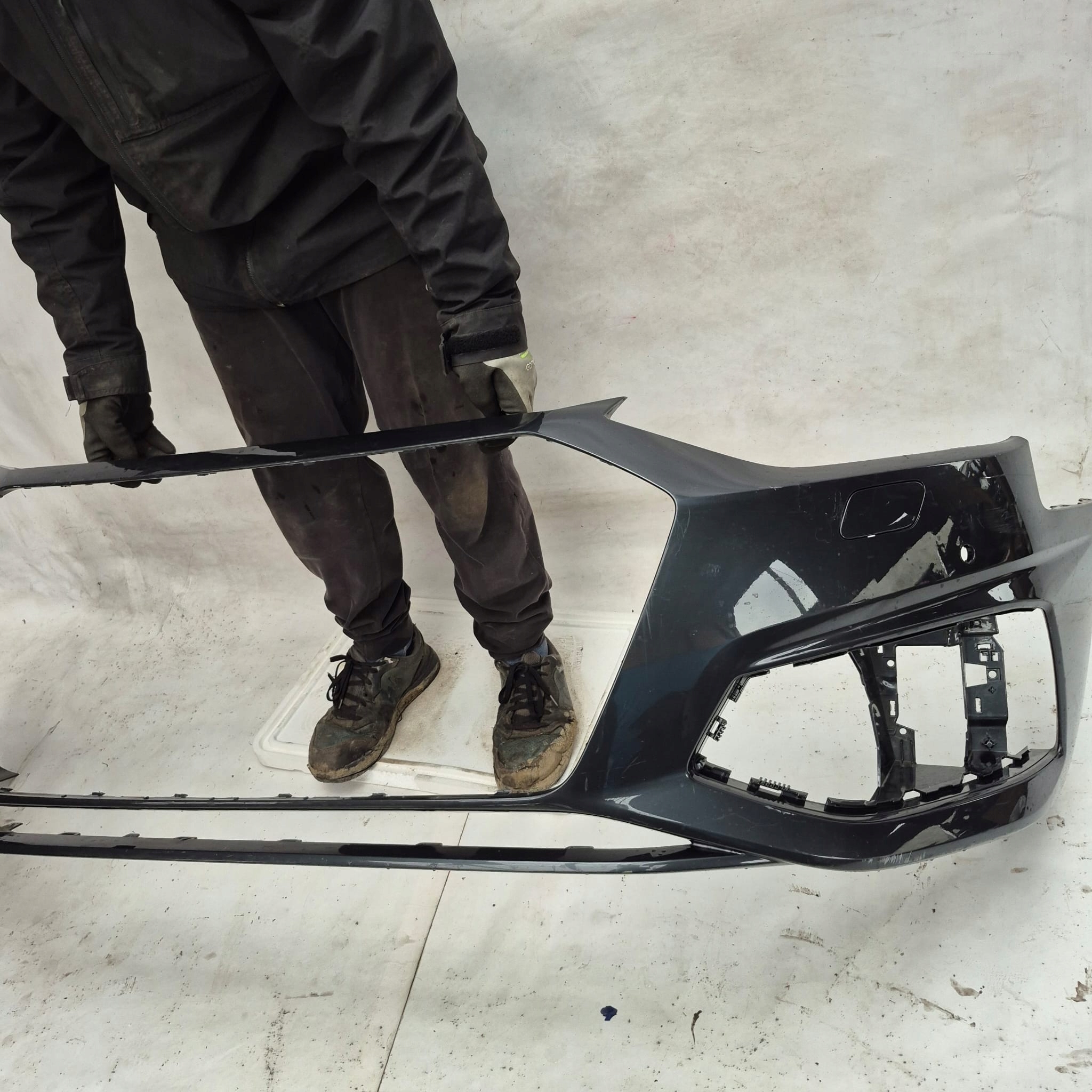 AUDI A4 B9 8W LIFT 19-23 bumper front front PDC SPR