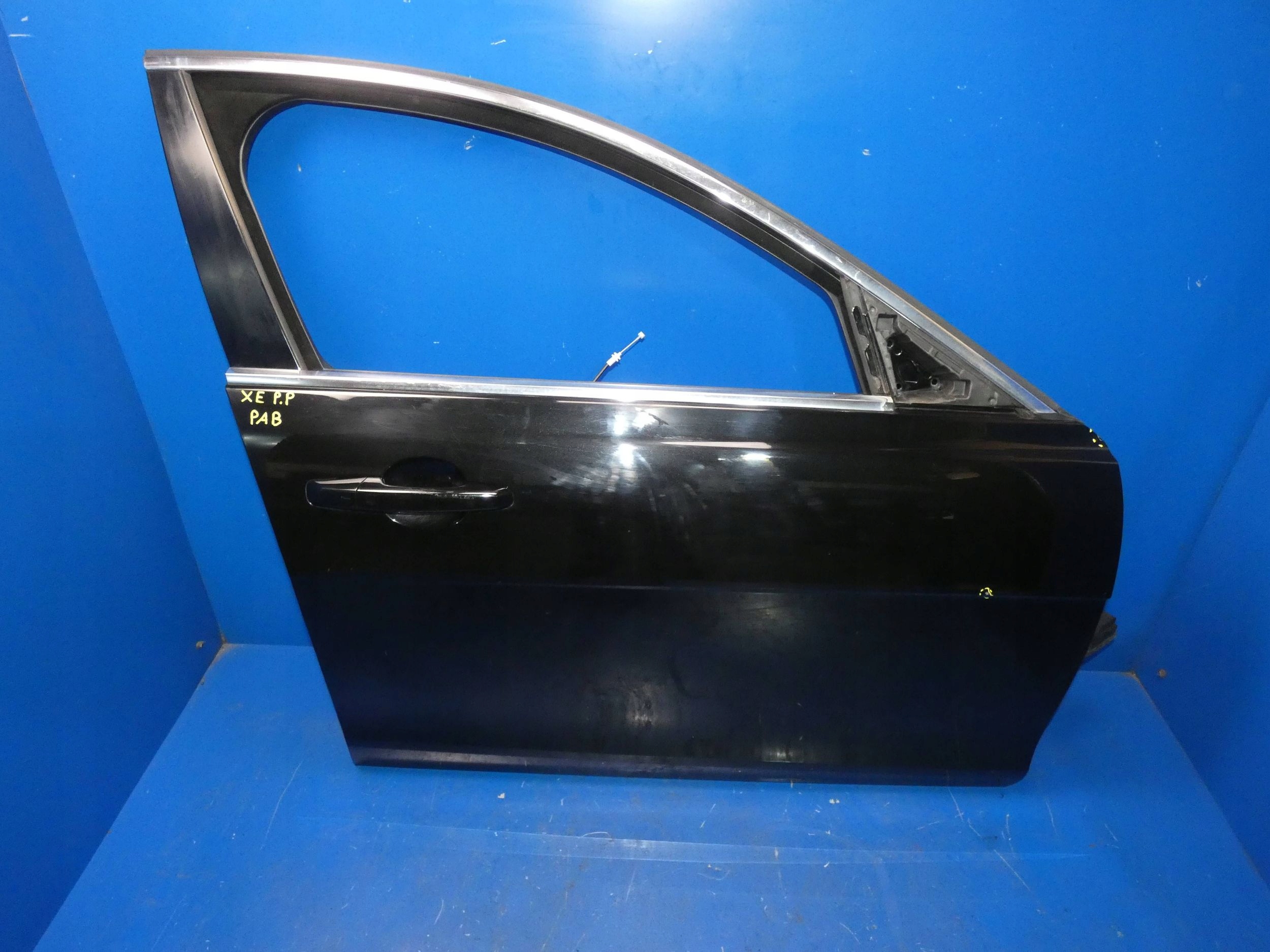 JAGUAR XE X760 door right right front front complete ODPRYSKI