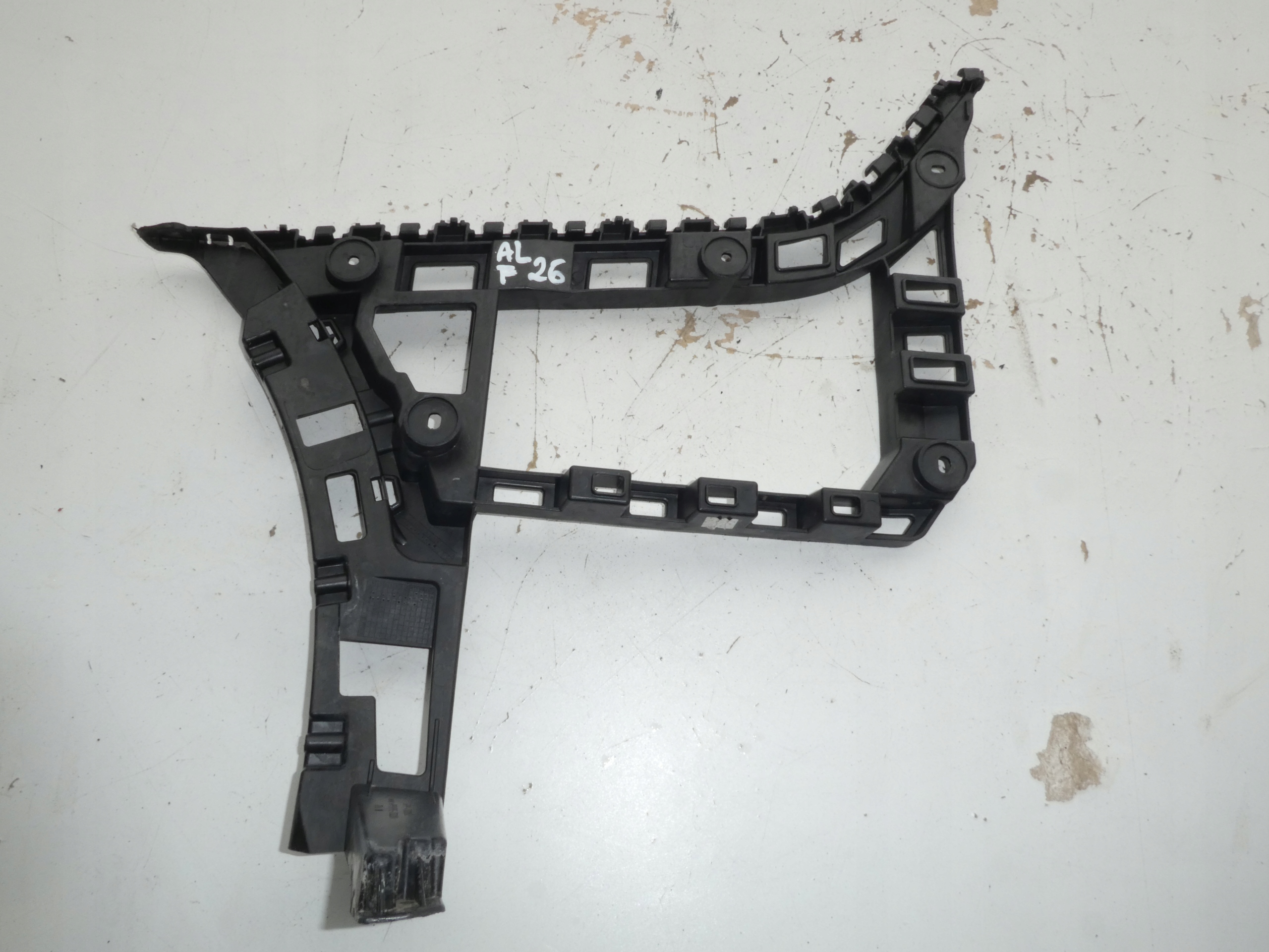 VW JETTA VI bumper bracket rear part right 5C6807394