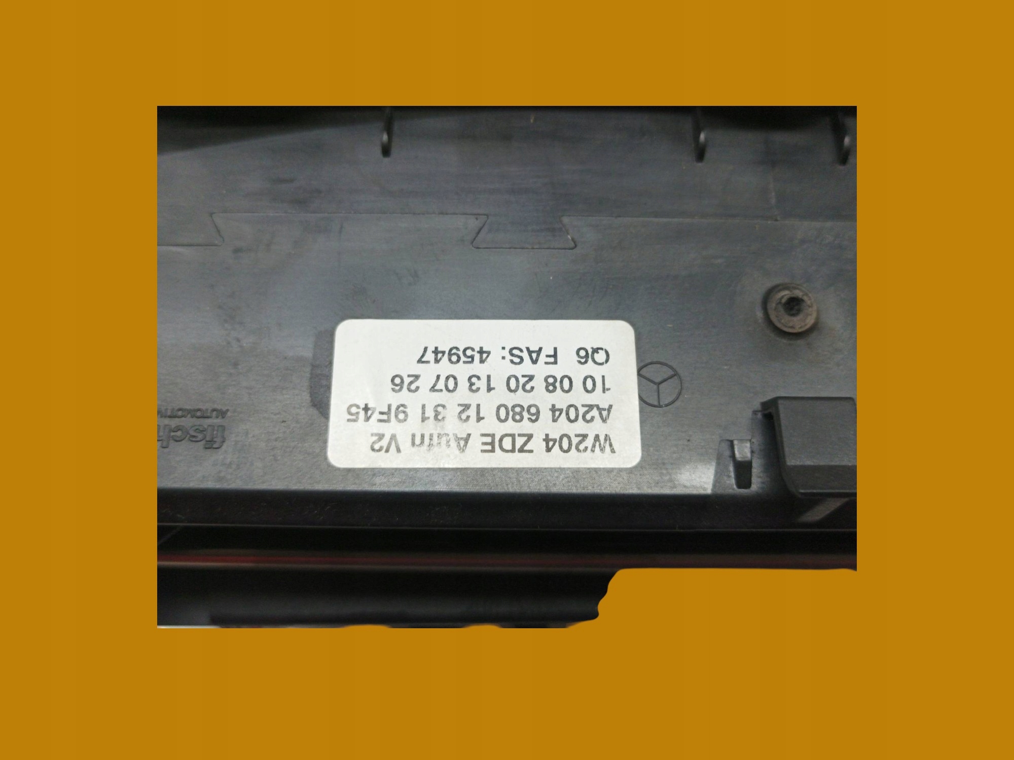 display A2046801231 Mercedes-Benz C-klasa III (2007-2014) W204