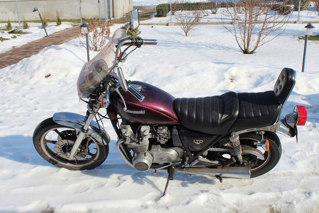 KAWASAKI KZ750 H LTD OSLONA ZEBATKI PRZOD Numer katalogowy czesci 47874