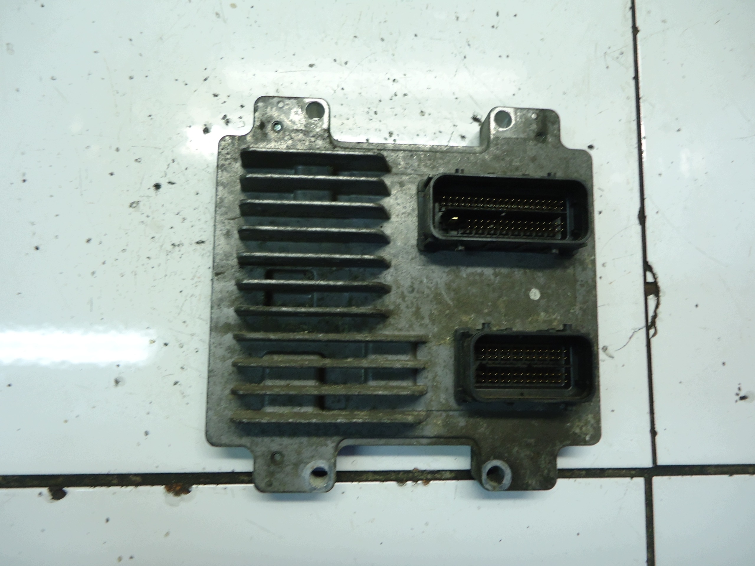 OPEL ASTRA J 1.6 16V A16XER computer motore 12654172