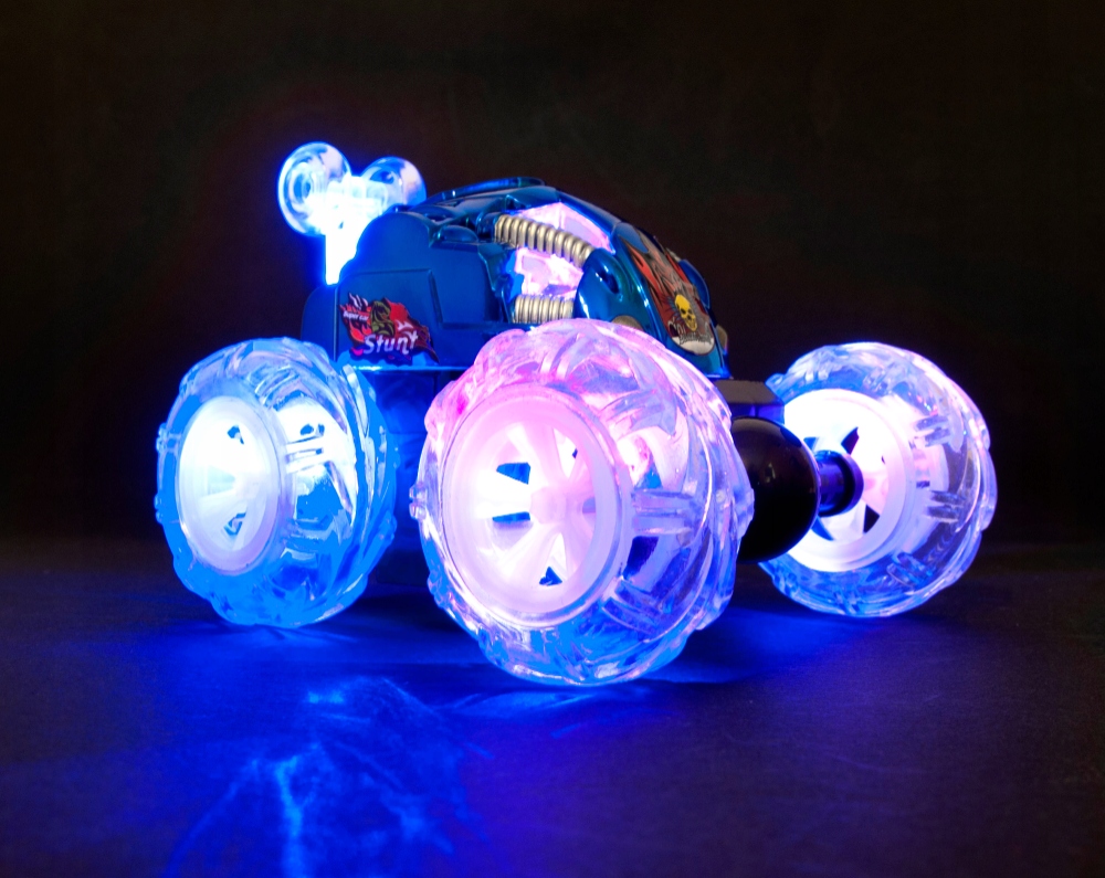R/C CAR TWISTER SPINNER LED STUNT TÁVIRÁNYÍTÁSÚ ACROBAT SUNTS Márka Gotel
