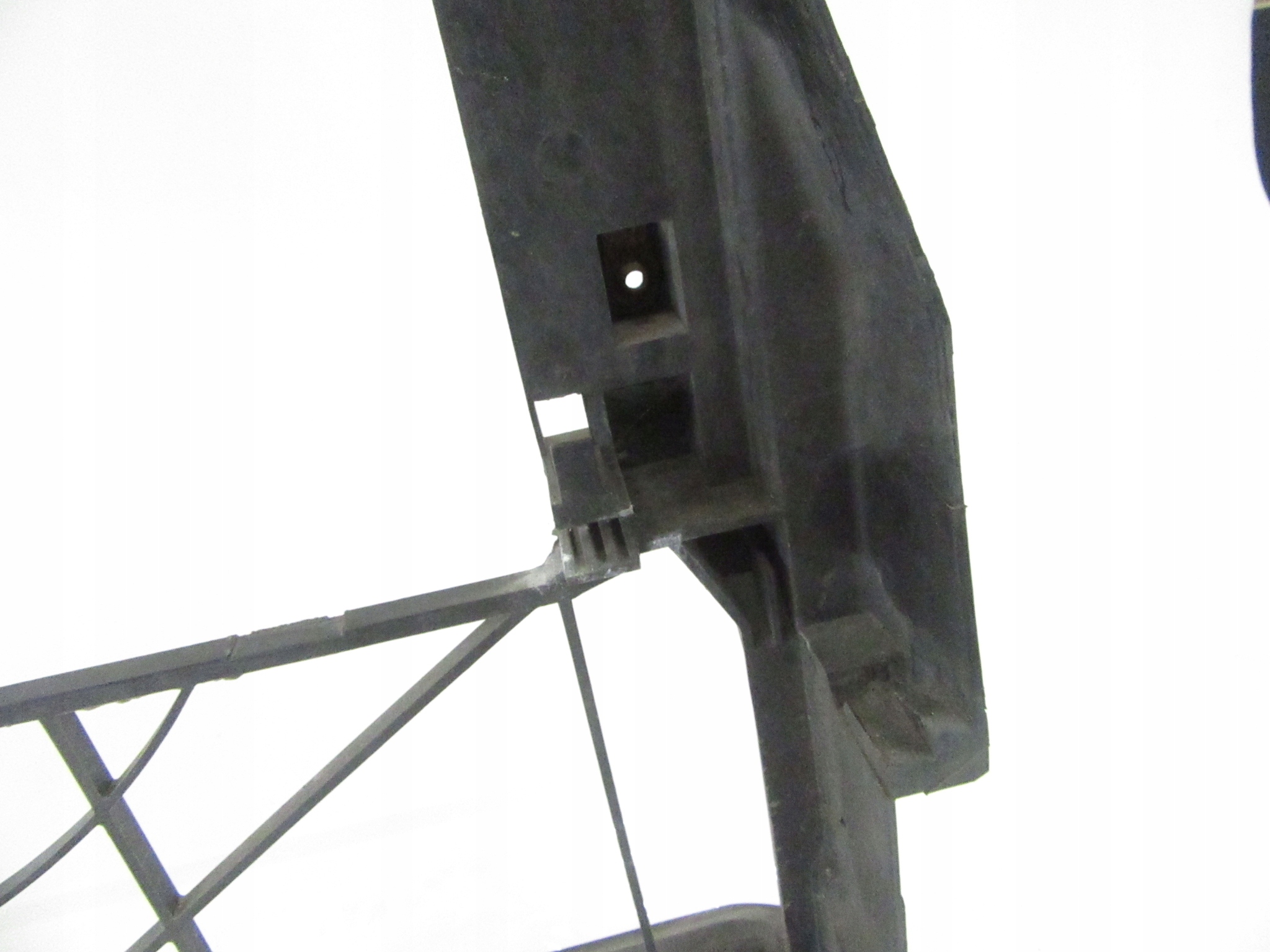 cover holder radiator frame BMW E53 X5 1439105