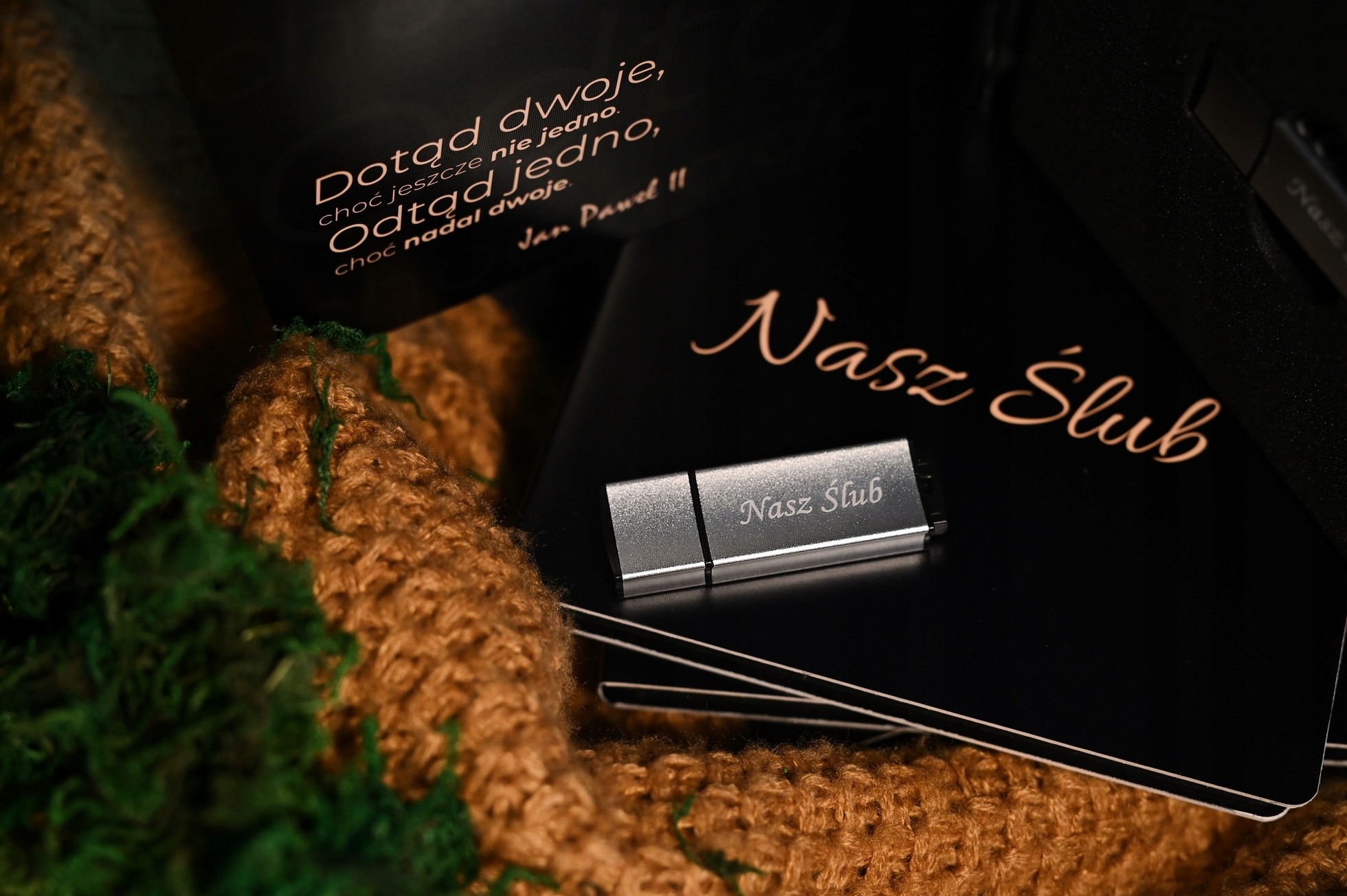 Pendrive z grawerem USB 3.0 GoodRam 64GB Materiał metal