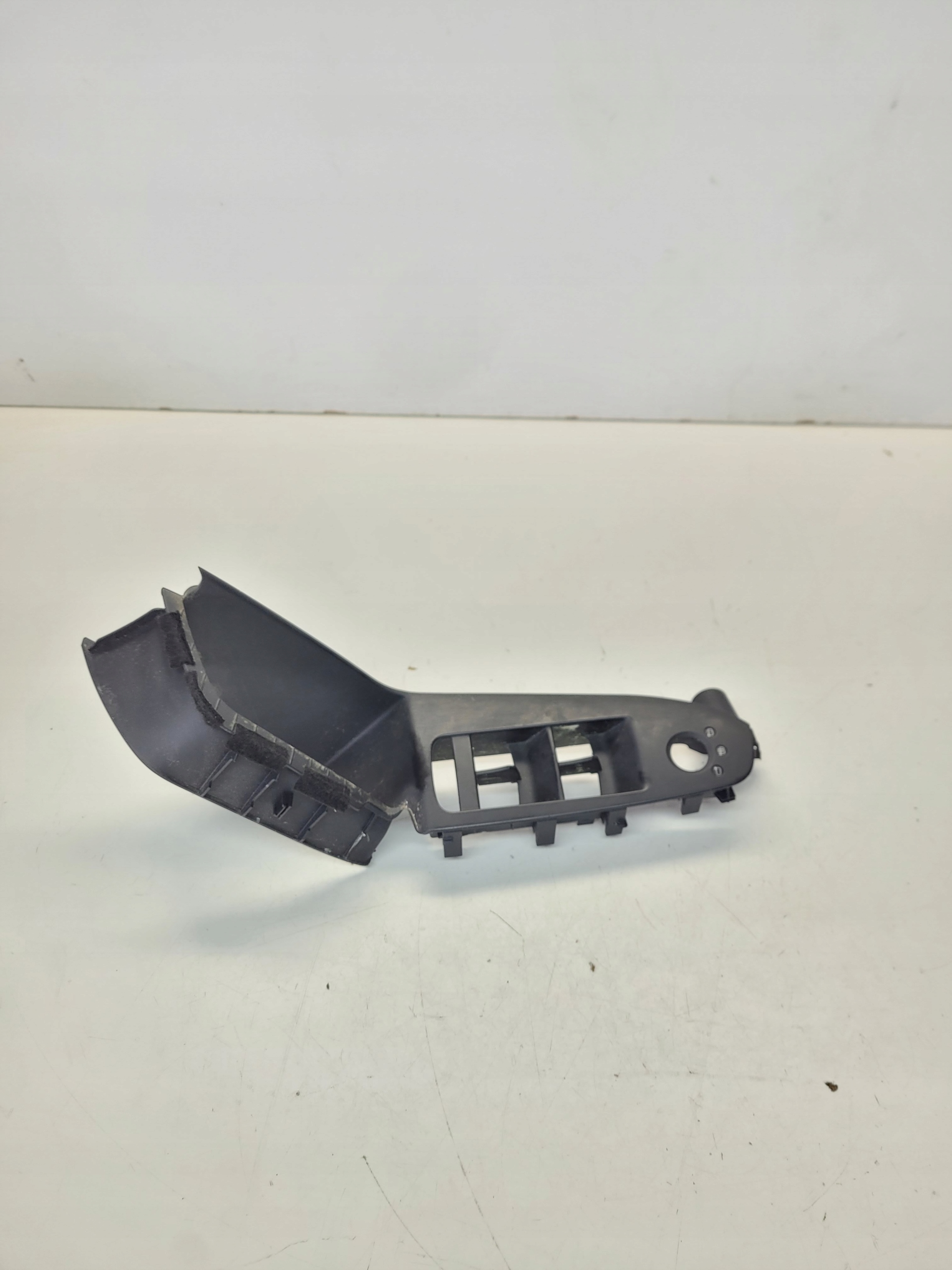 handle bracket controls AUDI A4 B8 8K1867171D EUROPA