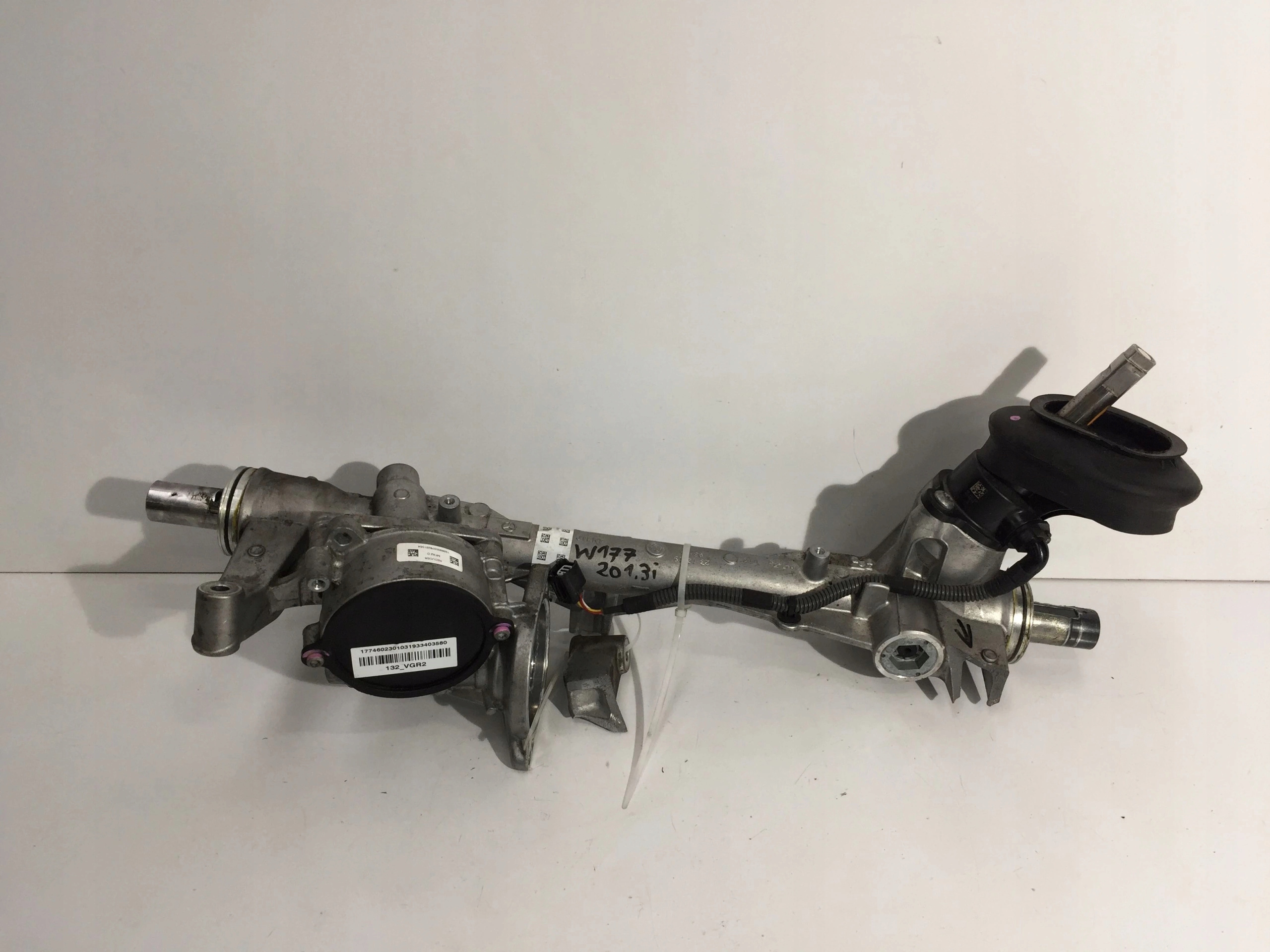 6820000350 - MERCEDES A W177 2020 Англійський редуктор