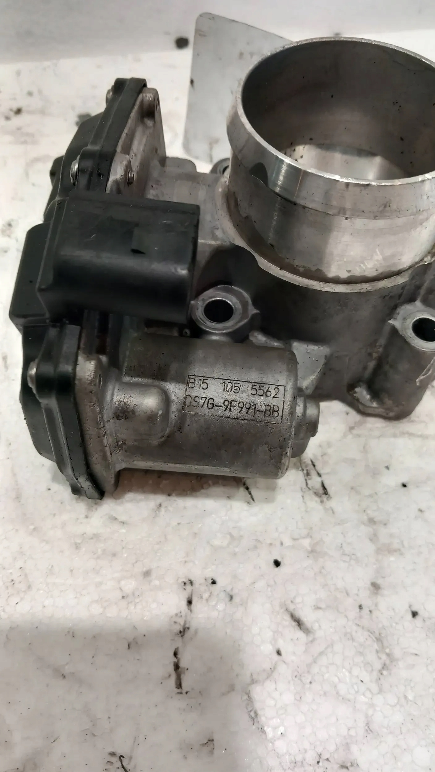 Valvola a farfalla DS7G-9F991-BB Focus MK3 Kuga MK2 1.5 Ecoboost