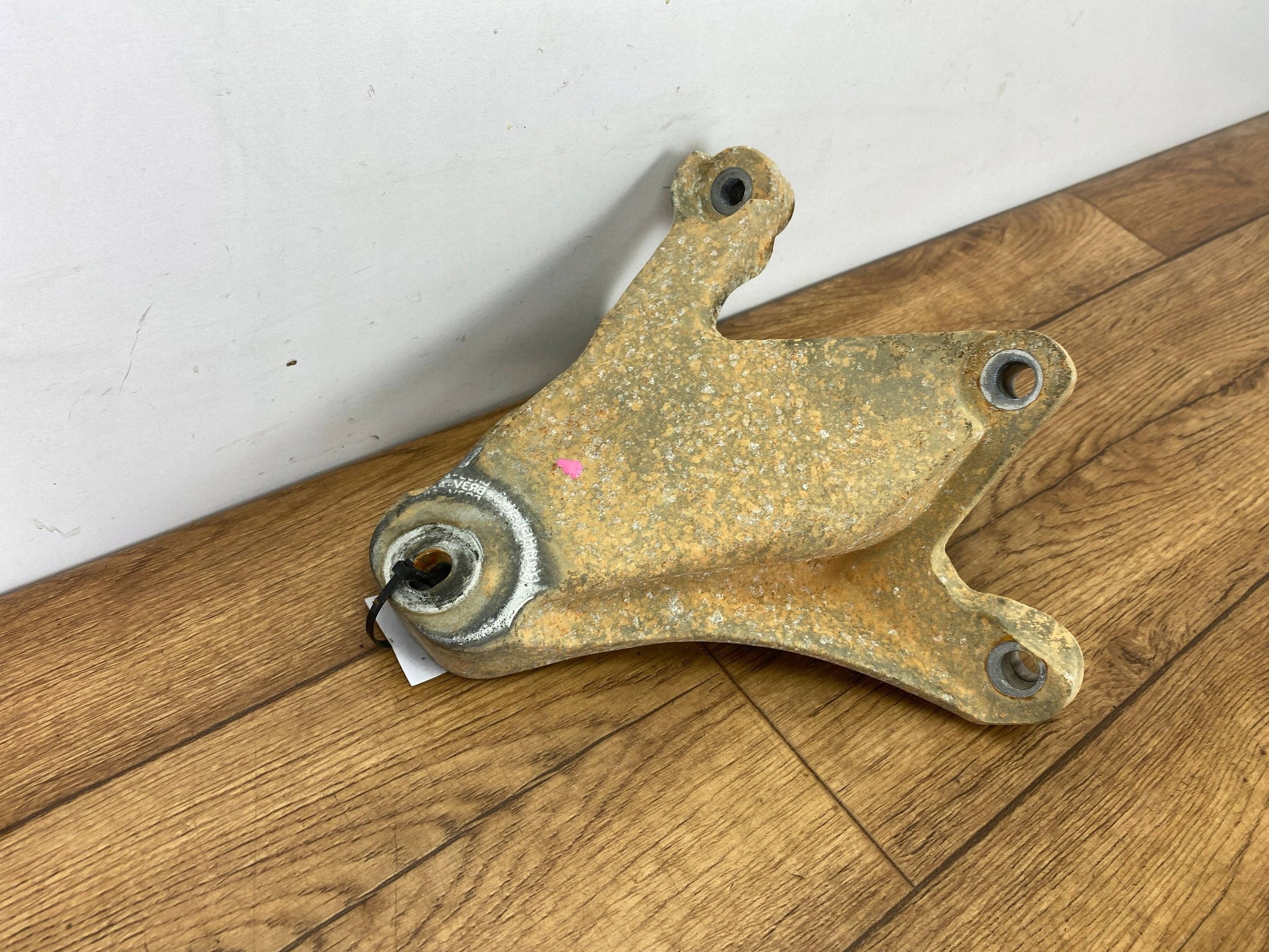 engine mount Ford Mustang VI 5.0 GT 2015+