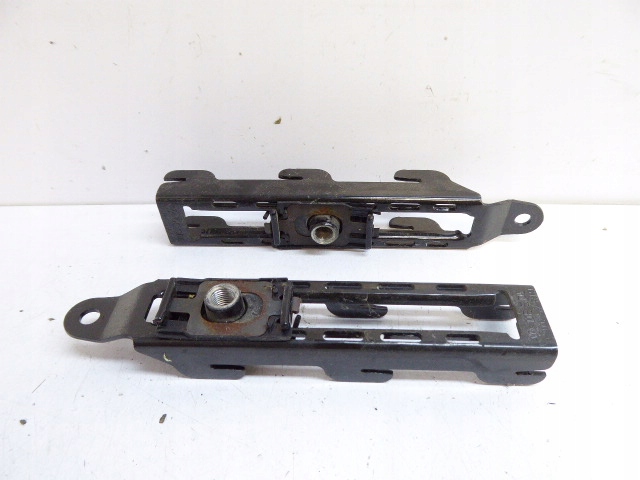 CADDY III 2K REGULACJA WYSOKOŚCI PASA PRAWA = LEWA