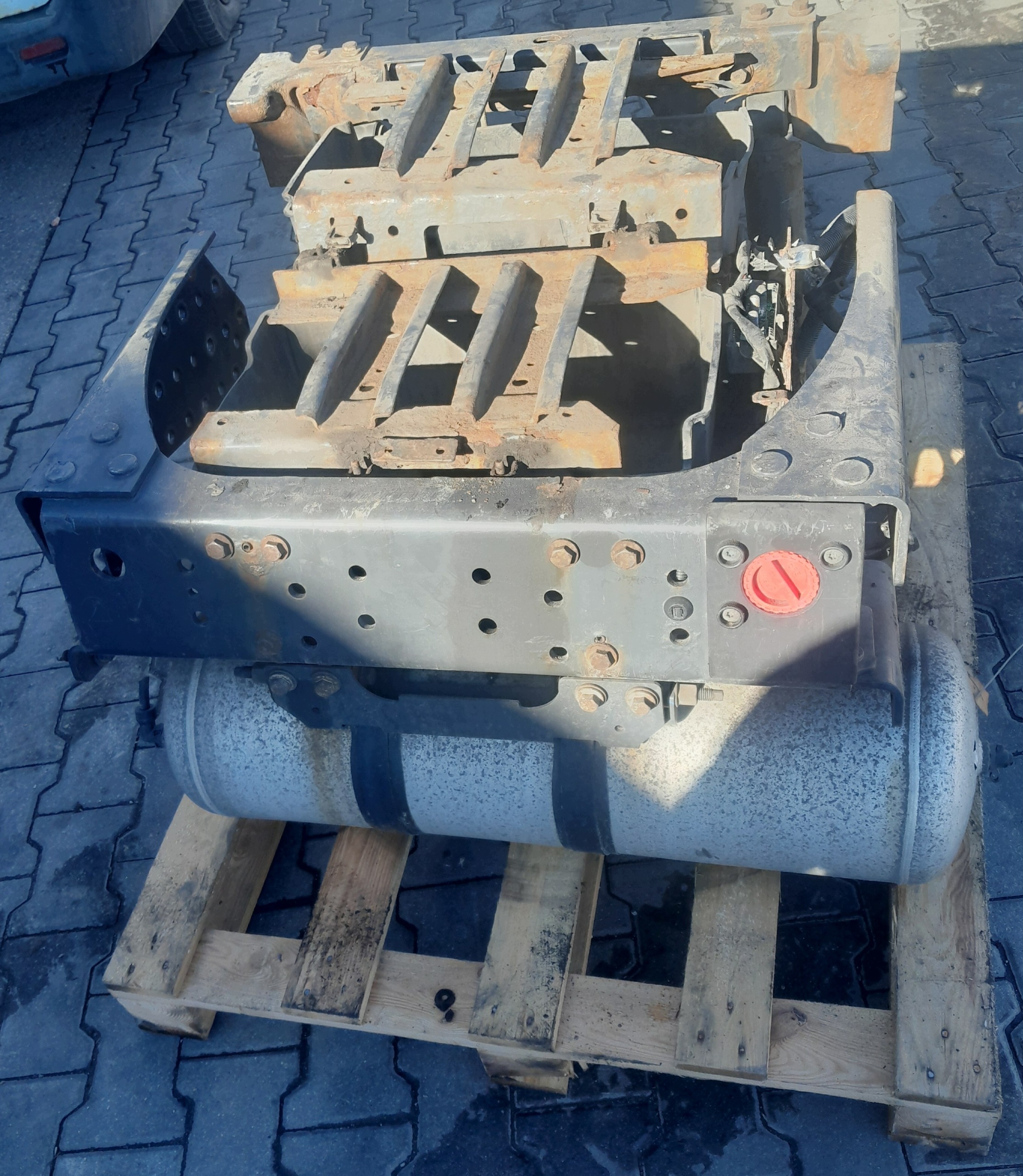 scatola AKUMULATOROW RENAULT GAMA T