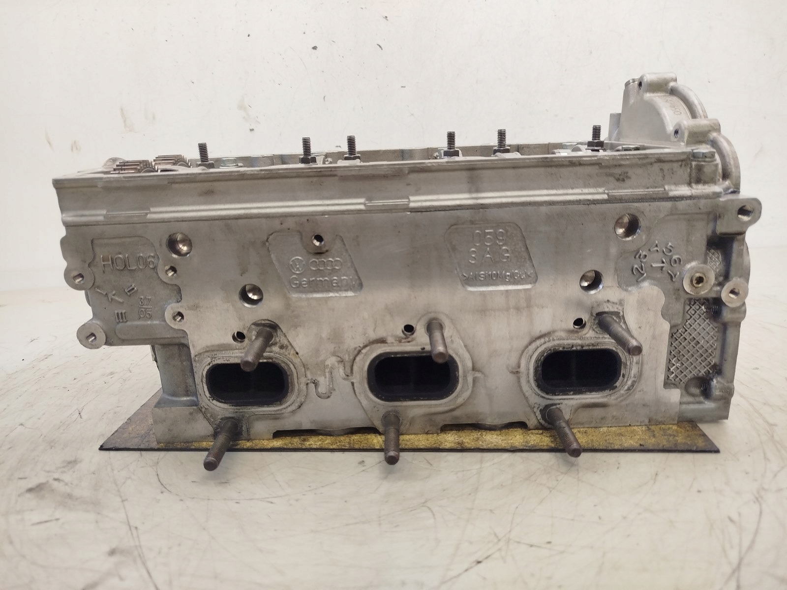glava motora VWAG 059AG 059063BF 3.0 TDI BKS